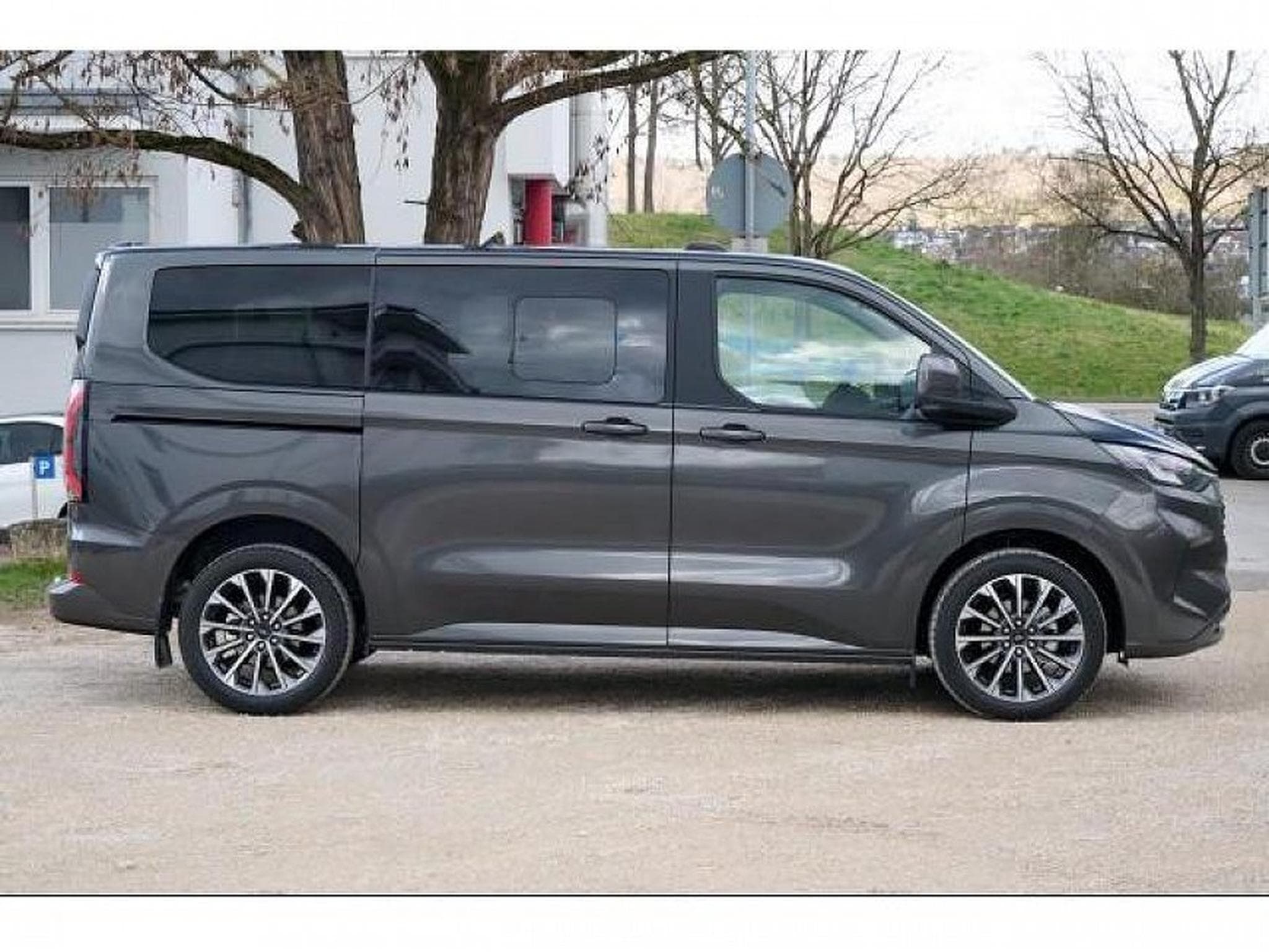 Ford Tourneo (2025) - Photo 8