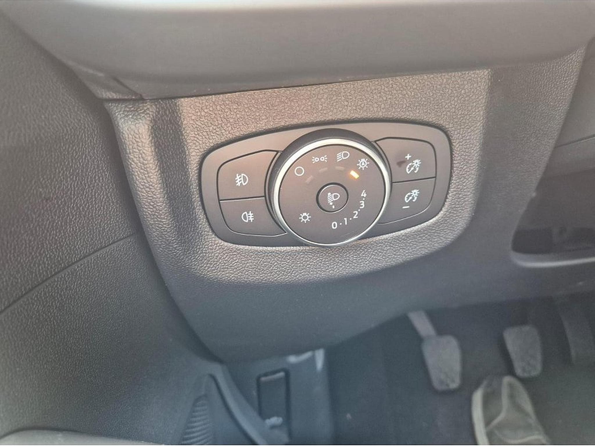 Ford Tourneo (2026) - Photo 15