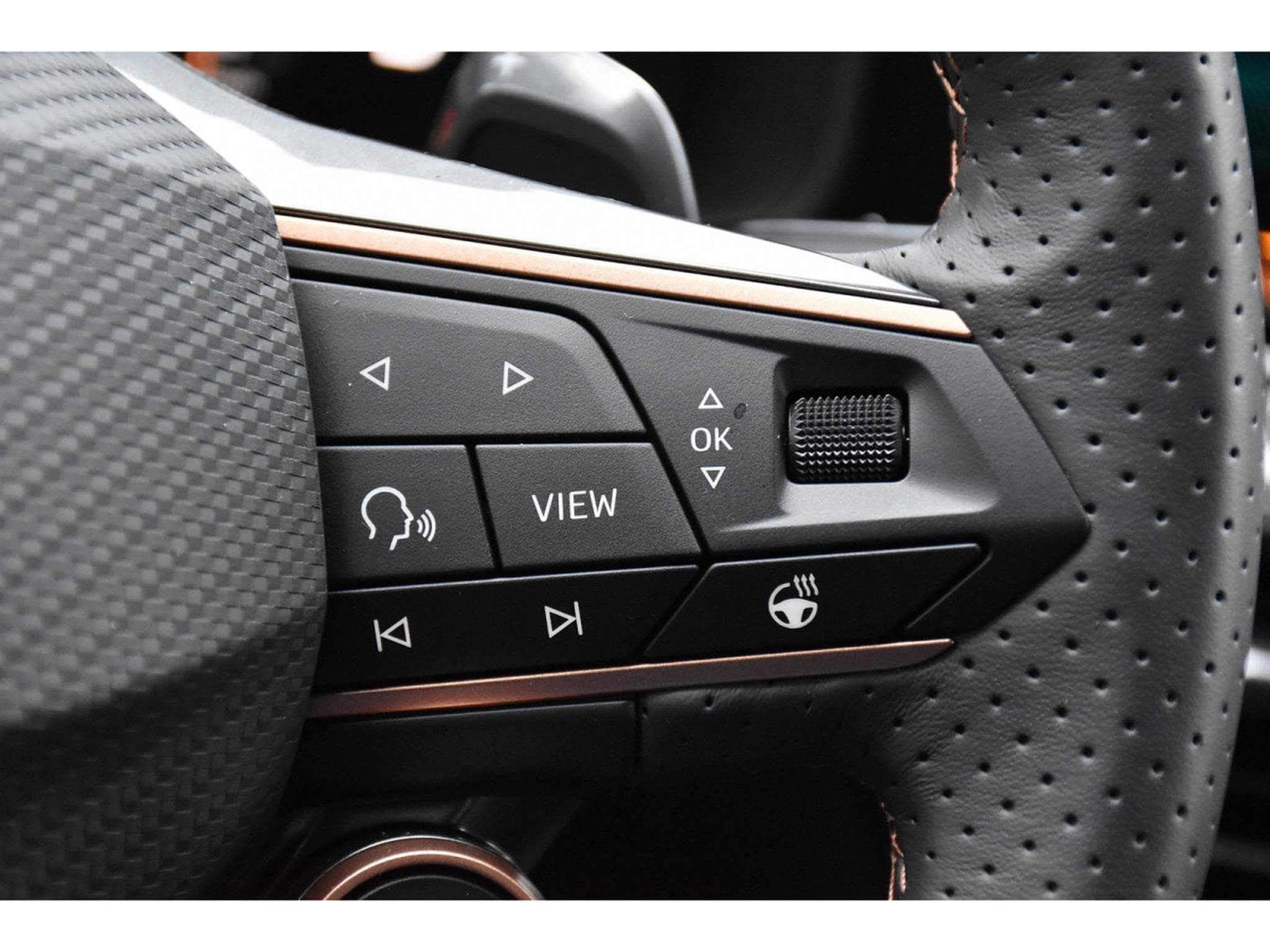 Cupra Leon ST 1.5 eTSI DSG ACC LANE CAM SG CHFF NEUVE (2026) - Photo 21