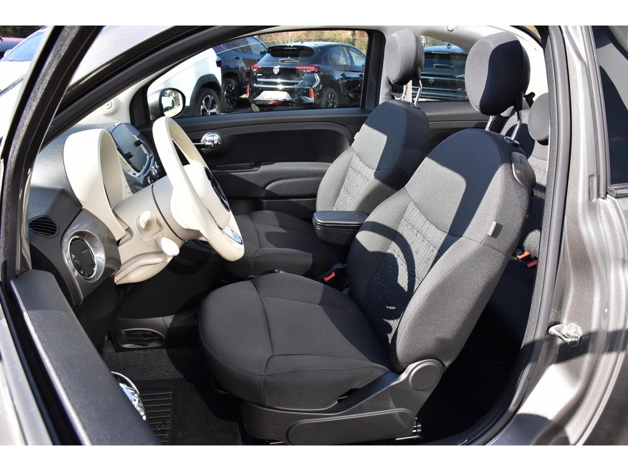 Fiat 500 1.0 Hybrid GPS REGUL PDC 1° MAIN (2023) - Photo 9