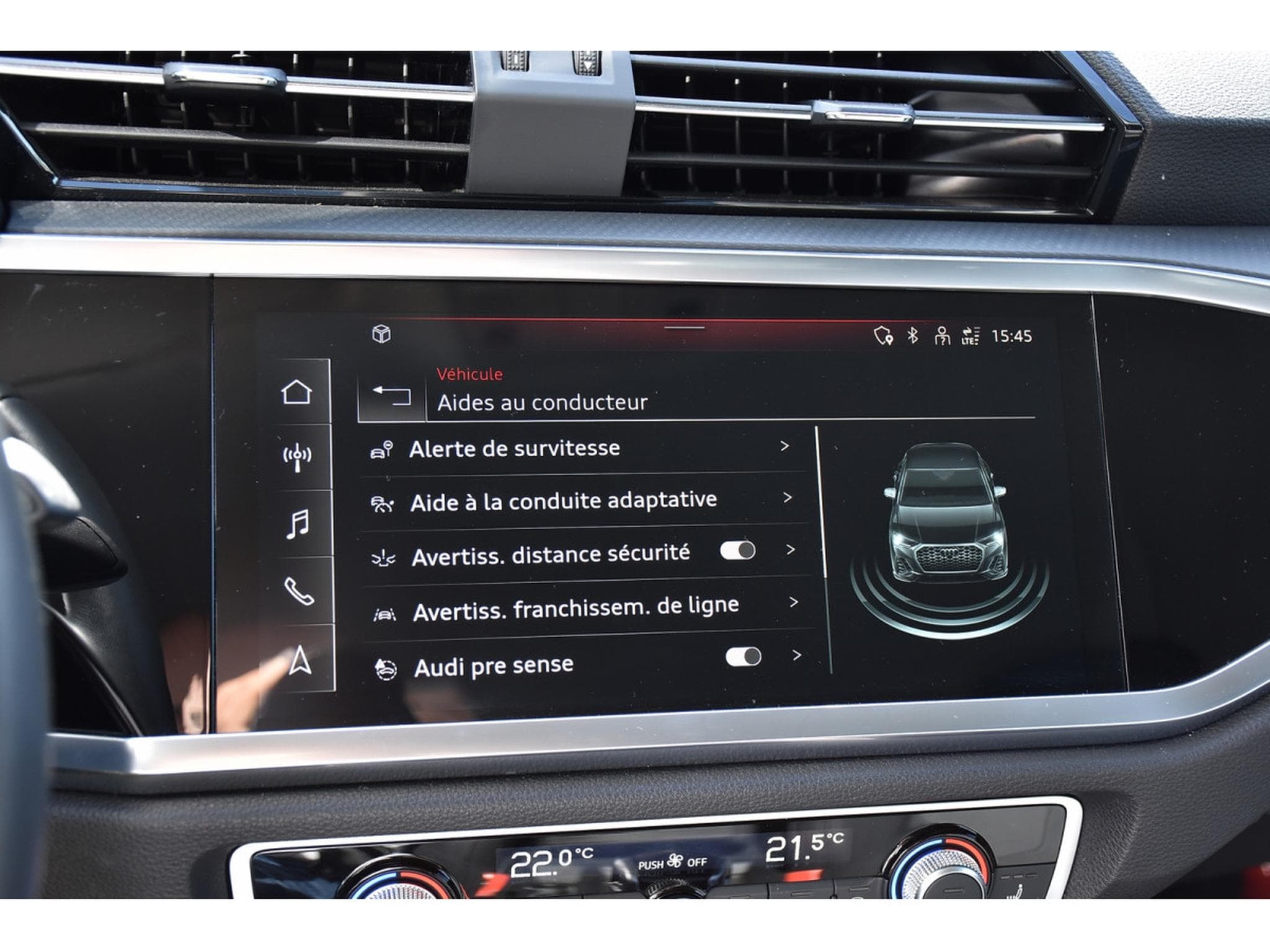 Audi Q3 Sportback 45 TFSIe S-Tronic CUIR ACC LANE SIDE CAM 1° MAIN (2022) - Photo 13