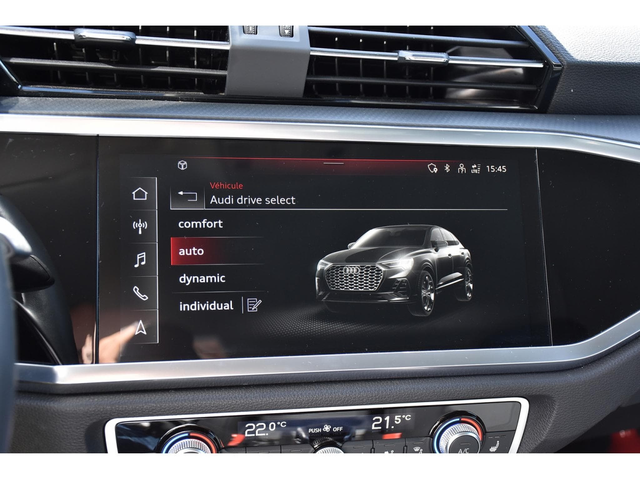 Audi Q3 Sportback 45 TFSIe S-Tronic CUIR ACC LANE SIDE CAM 1° MAIN (2022) - Photo 15