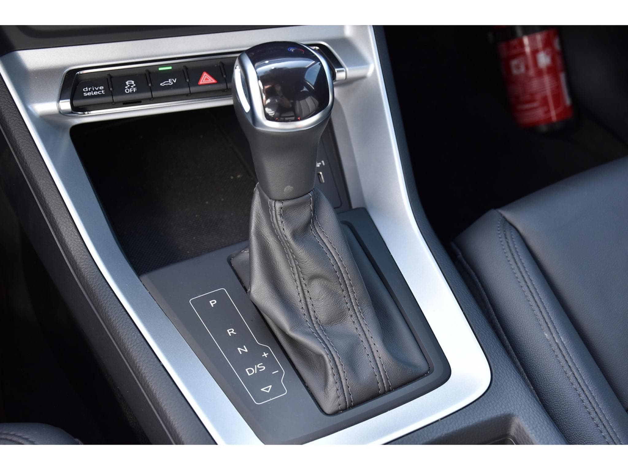 Audi Q3 Sportback 45 TFSIe S-Tronic CUIR ACC LANE SIDE CAM 1° MAIN (2022) - Photo 19