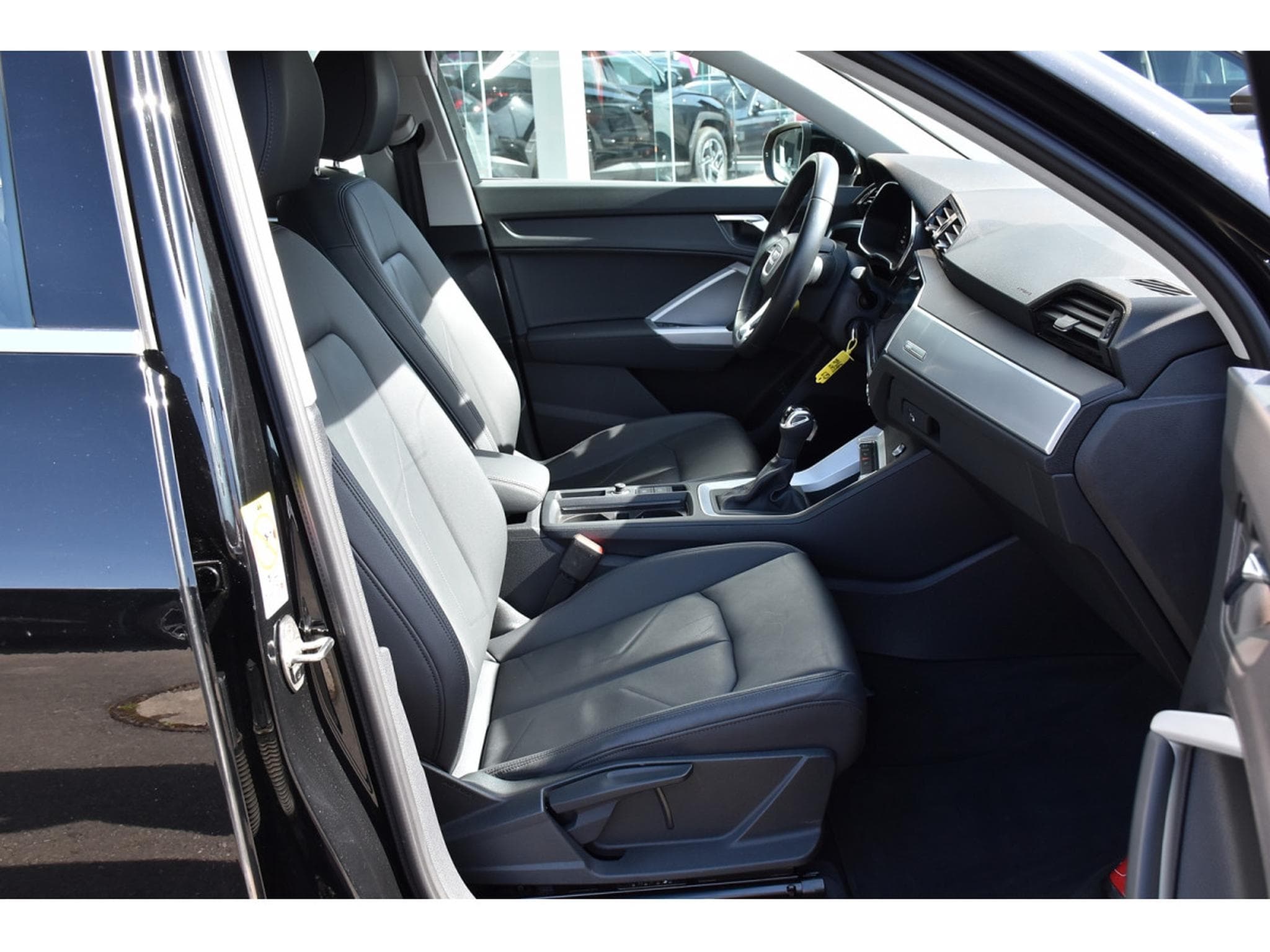 Audi Q3 Sportback 45 TFSIe S-Tronic CUIR ACC LANE SIDE CAM 1° MAIN (2022) - Photo 7