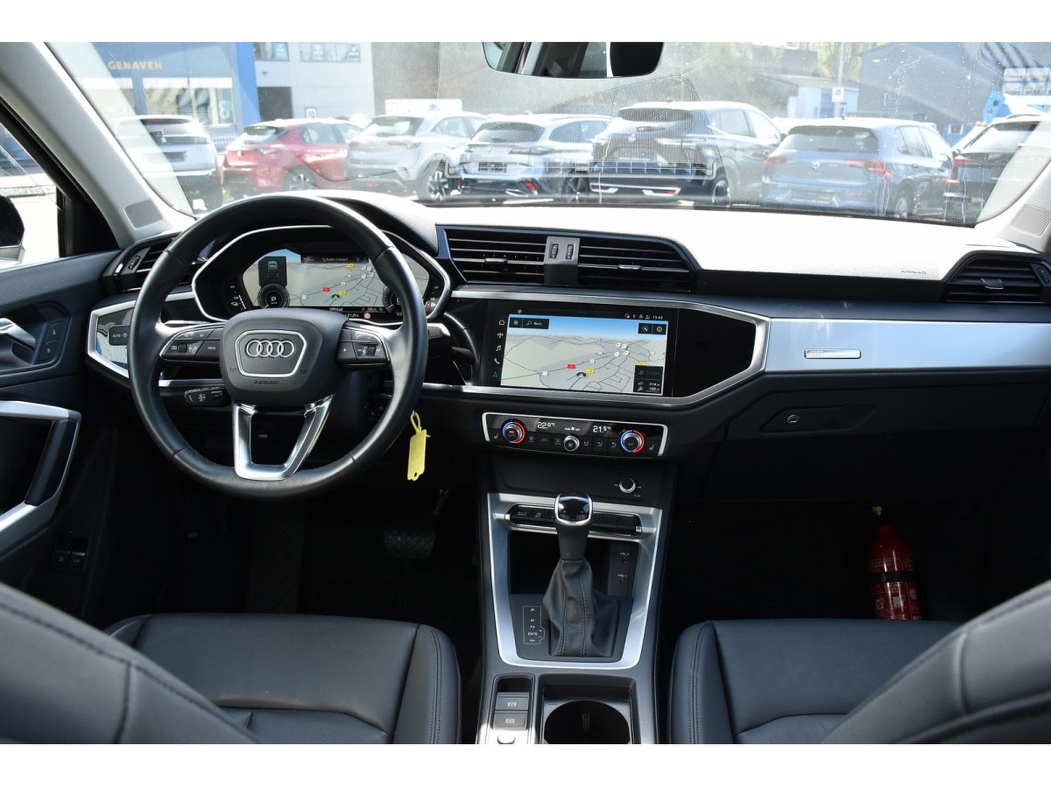 Audi Q3 Sportback 45 TFSIe S-Tronic CUIR ACC LANE SIDE CAM 1° MAIN (2022) - Photo 9