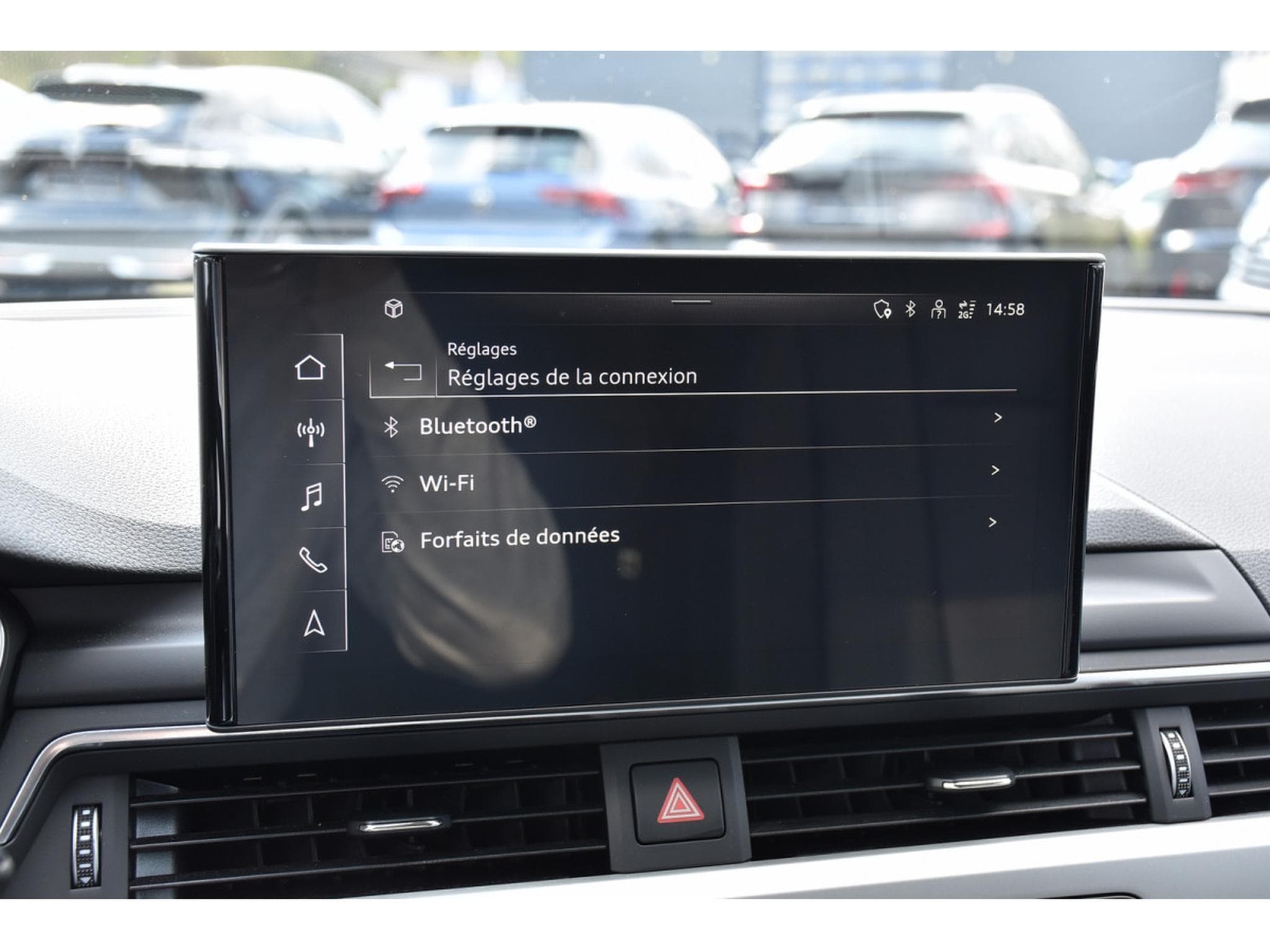 Audi A4 Avant 30 TDI S-Tronic CUIR LANE SIDE GPS CAM 1° MAIN (2022) - Photo 12