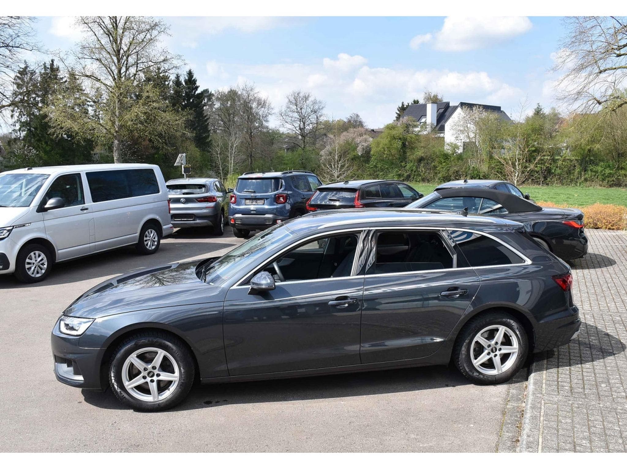 Audi A4 Avant 30 TDI S-Tronic CUIR LANE SIDE GPS CAM 1° MAIN (2022) - Photo 3