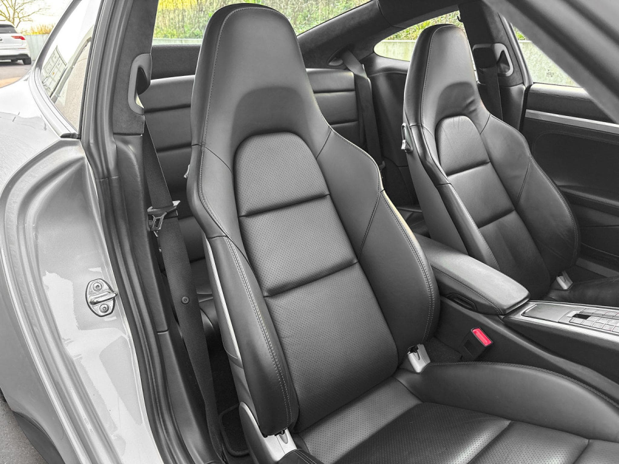 Porsche 911 991.2 CARRERA 4S/ BVM/ TOIT OUVRANT/SIEGES CHAUFFANTS/ ECHAP (2016) - Photo 10