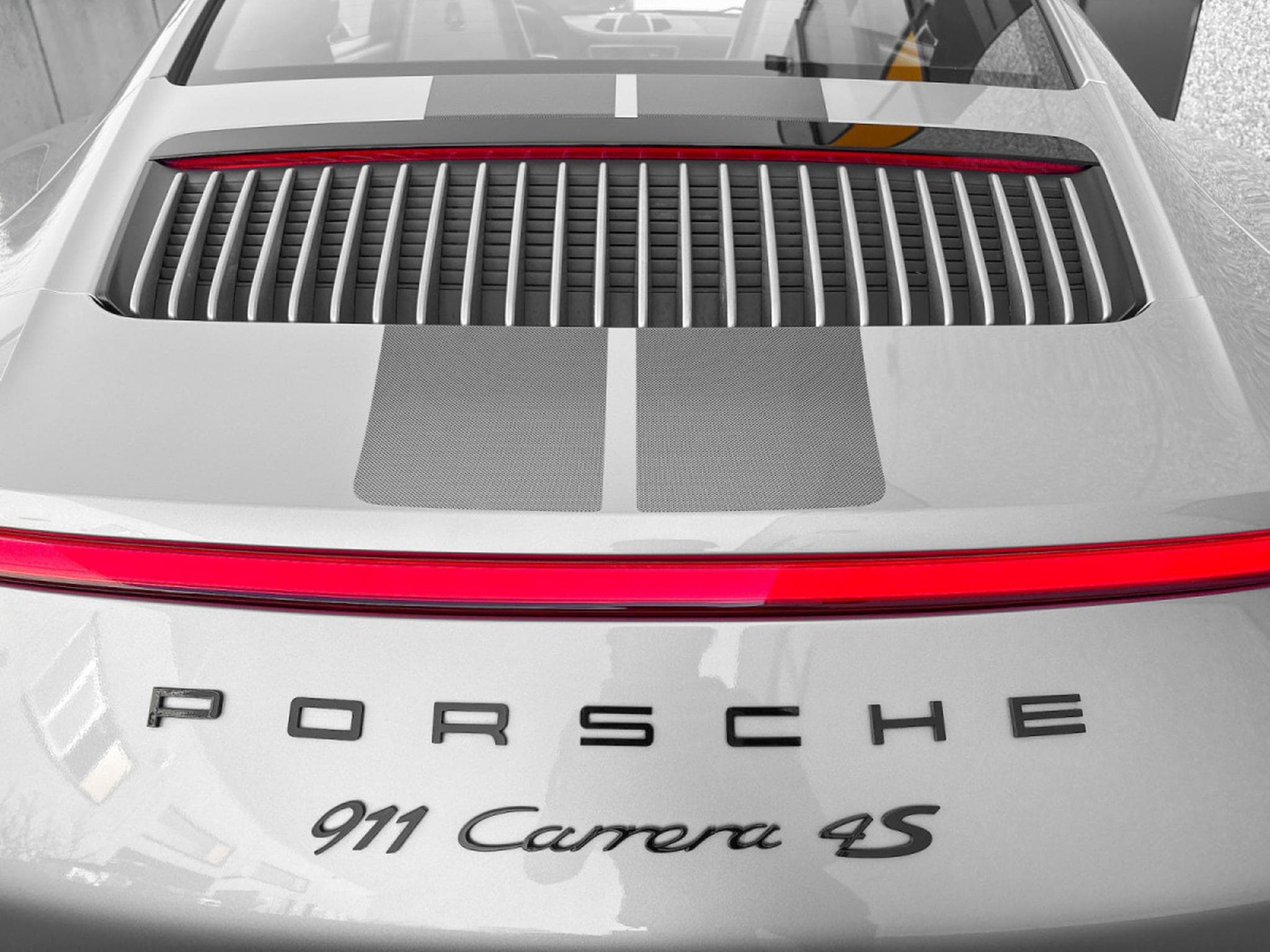 Porsche 911 991.2 CARRERA 4S/ BVM/ TOIT OUVRANT/SIEGES CHAUFFANTS/ ECHAP (2016) - Photo 19