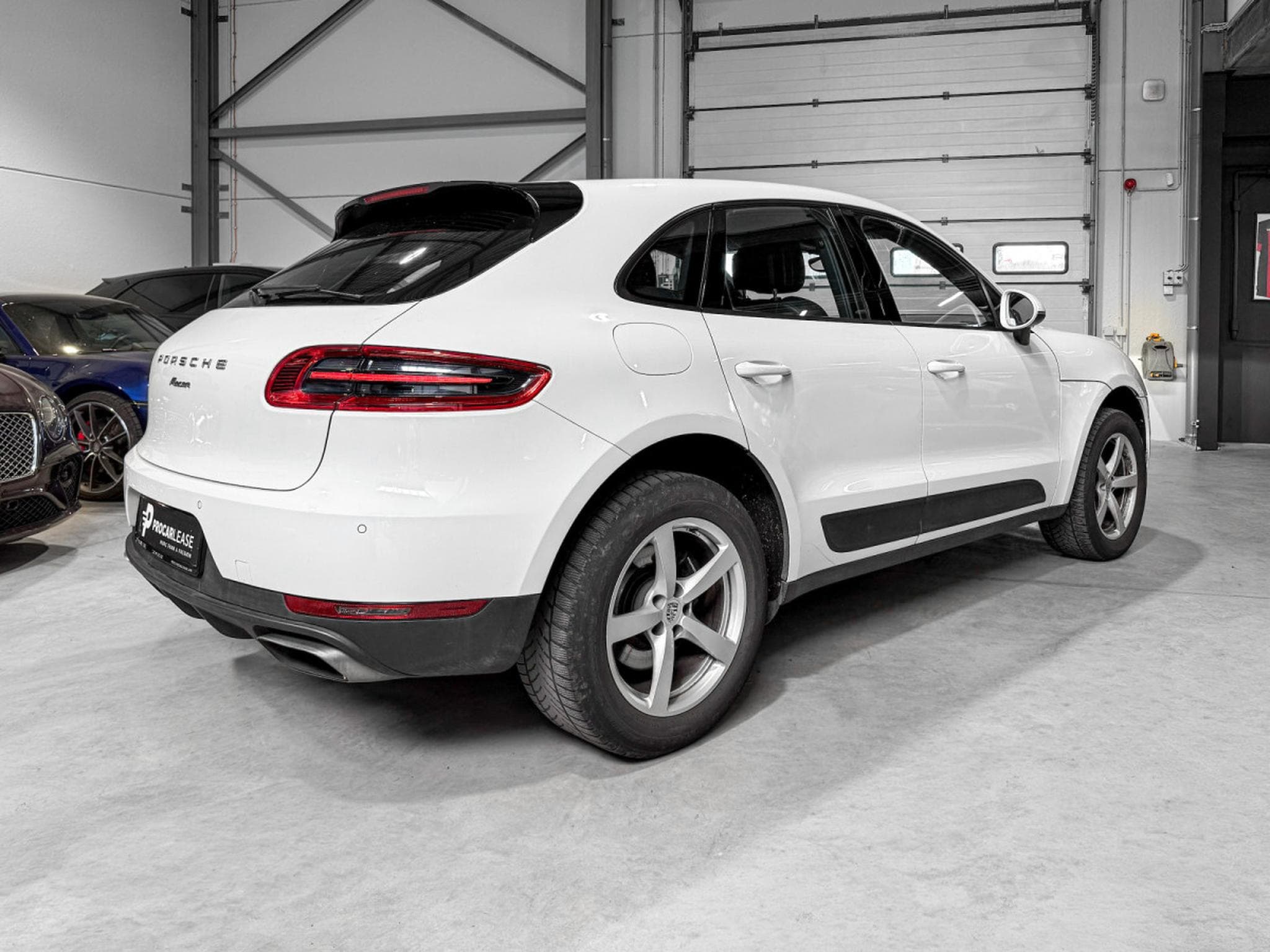Porsche Macan Macan/Camera/18/Bi-Xenon/(PDLS)/Alcantara (2017) - Photo 12