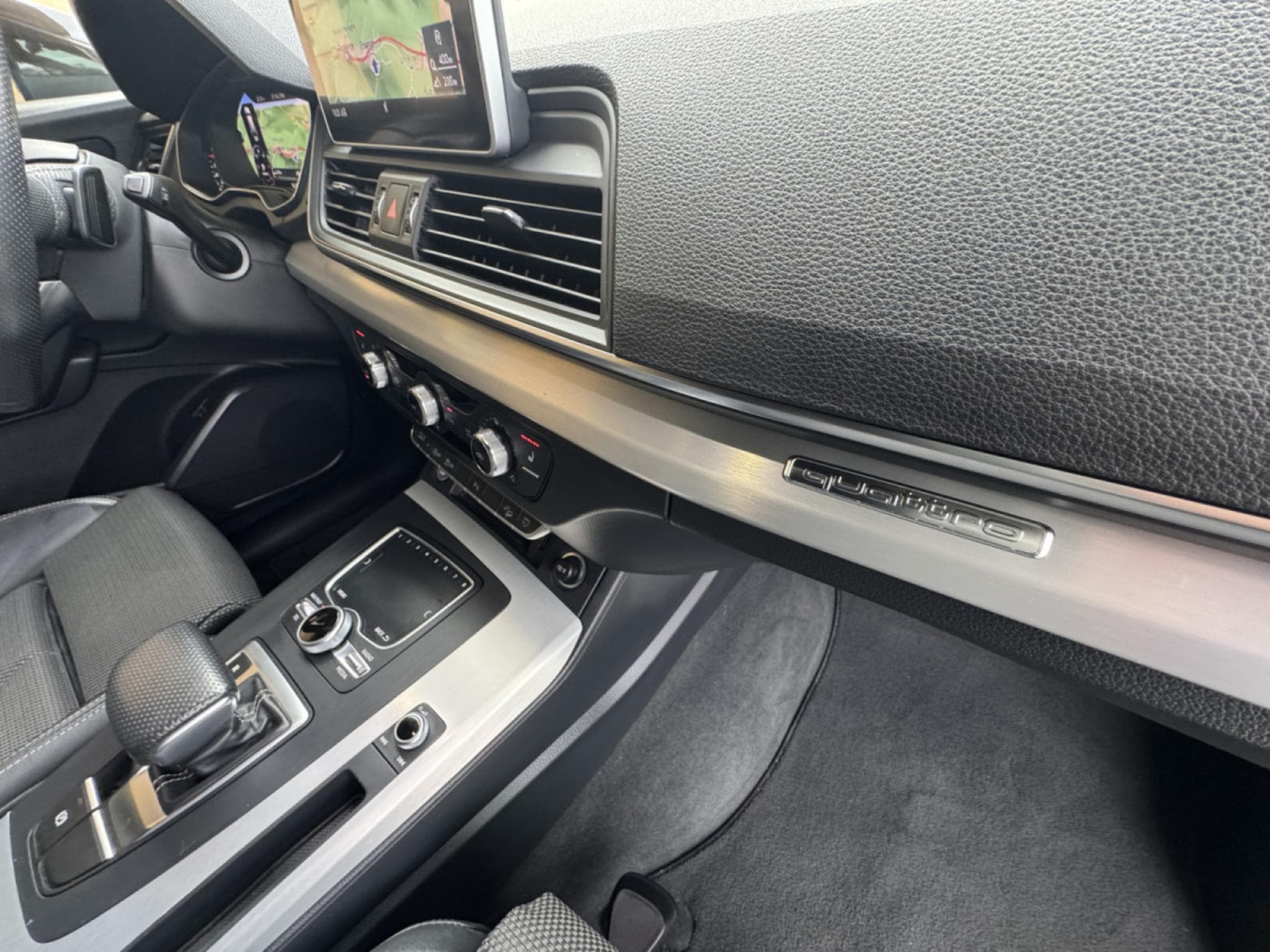 Audi Q5 40 TDI S-LINE QUATTRO (2018) - Photo 13