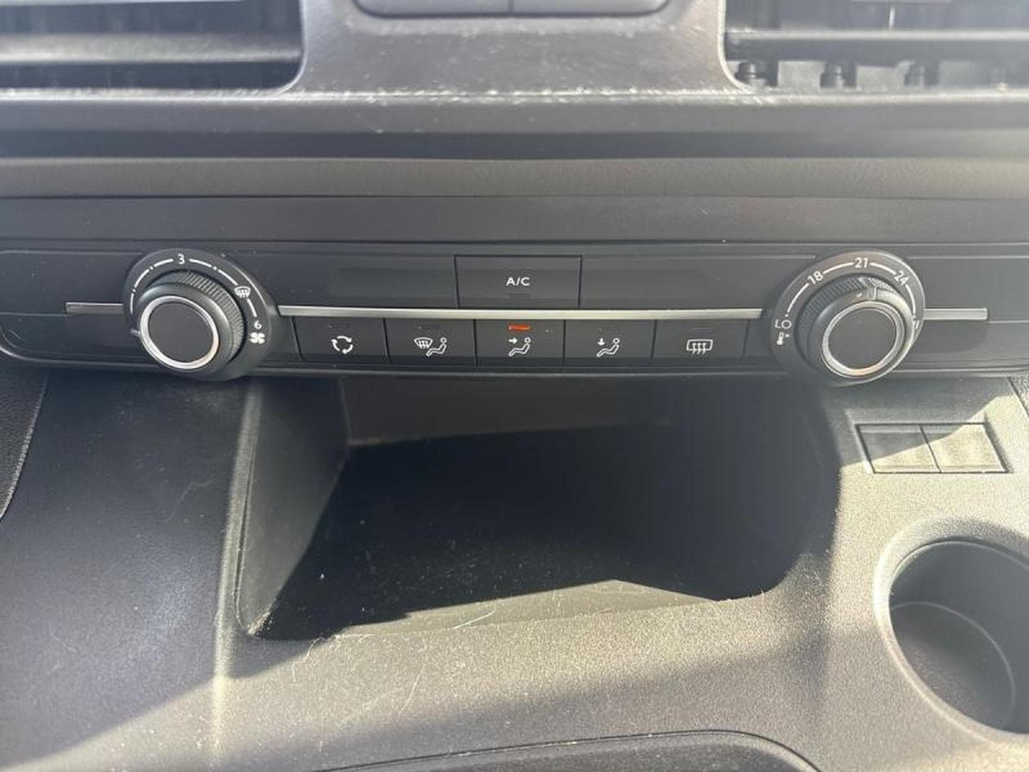 PEUGEOT Rifter 1.2 PureTech 110ch S&S Standard Active (2021) - Photo 10