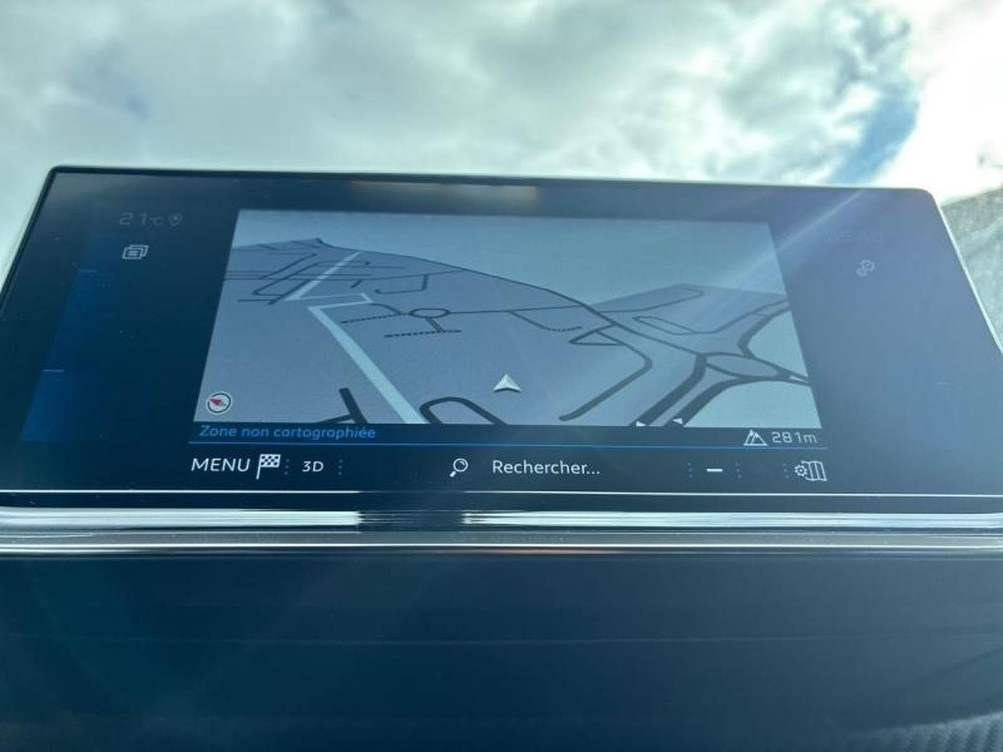 PEUGEOT 2008 1.2 PureTech 130ch S&S GT (2022) - Photo 6