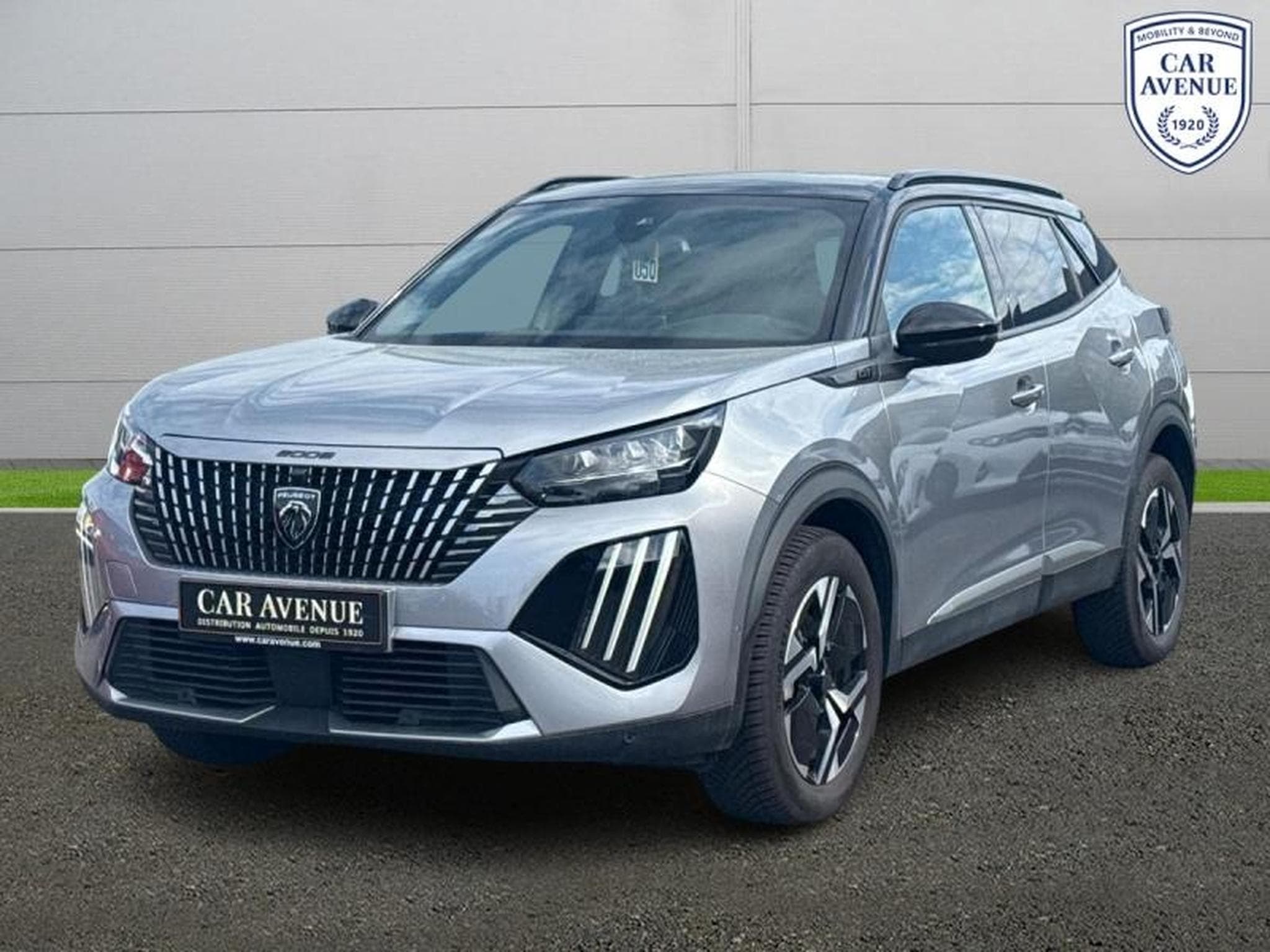 PEUGEOT 2008 1.2 Hybrid 145ch GT e-DCS6 (2025) - Photo 1