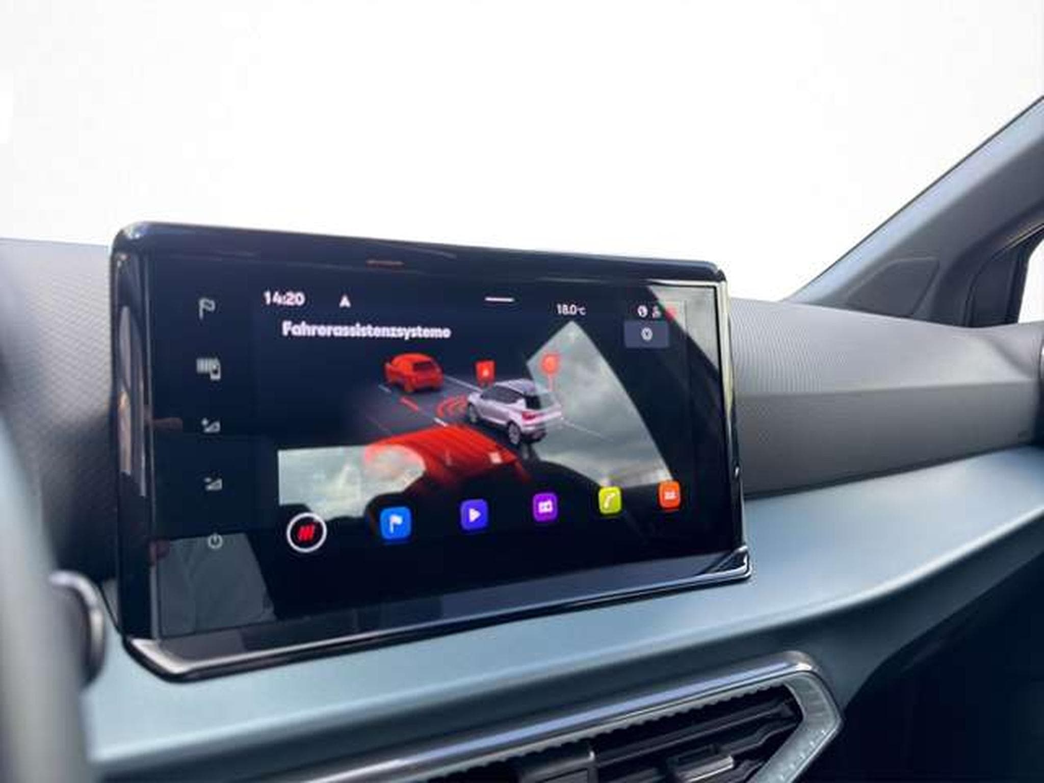 SEAT Arona 1,5 DSG Xperience/Navi/Kamera/5-J Garantie (2025) - Photo 17