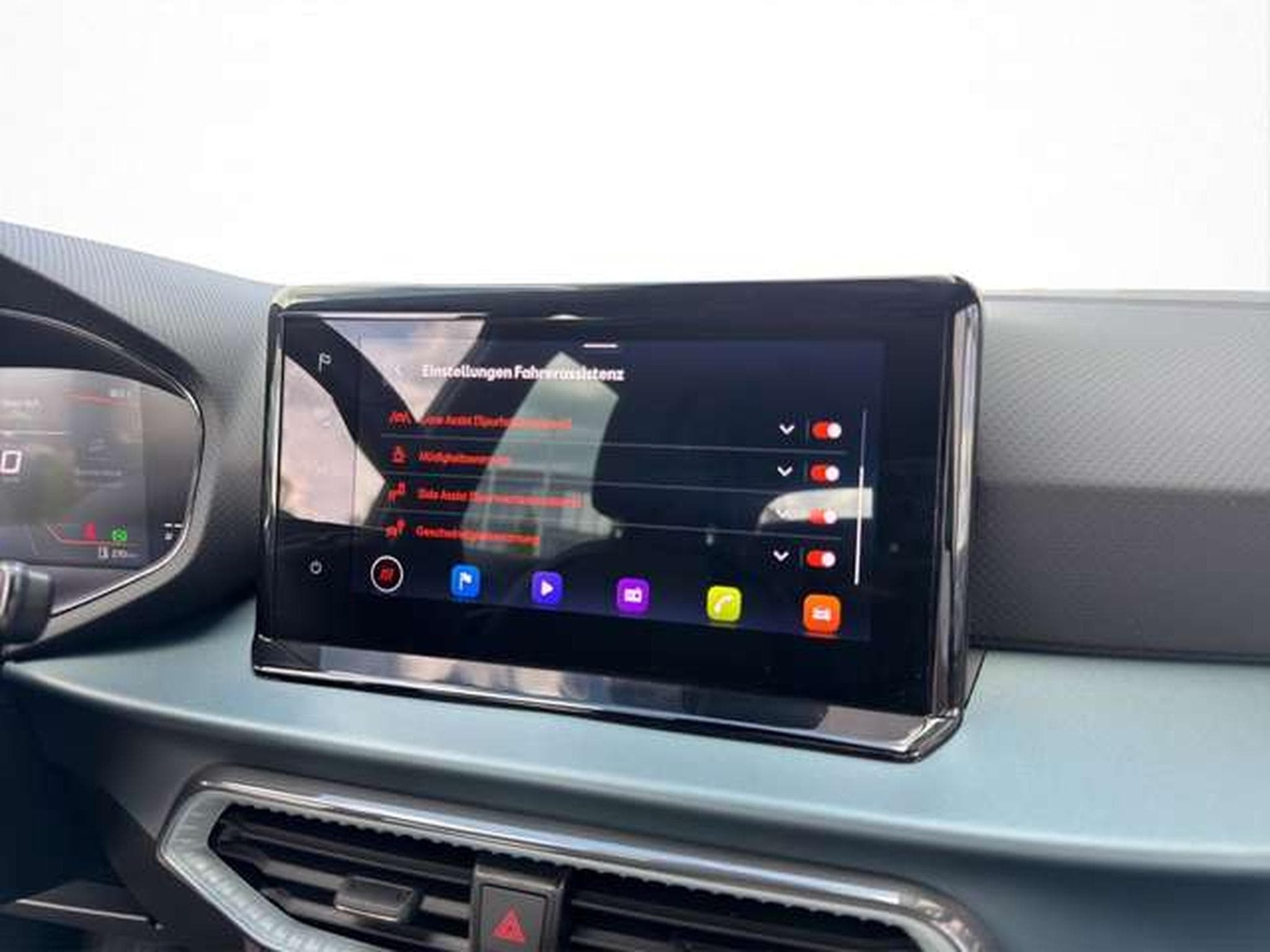 SEAT Arona 1,5 DSG Xperience/Navi/Kamera/5-J Garantie (2025) - Photo 19