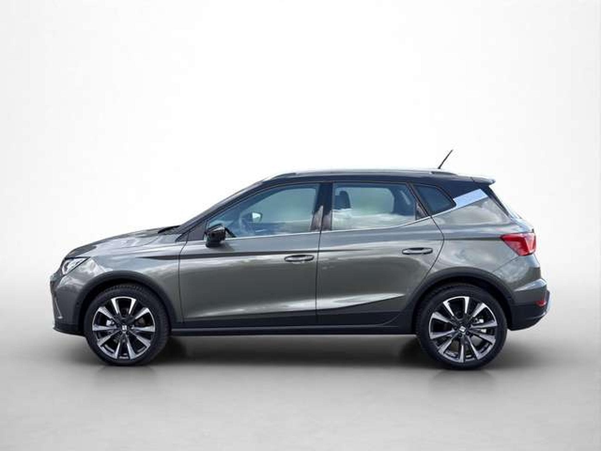 SEAT Arona 1,5 DSG Xperience/Navi/Kamera/5-J Garantie (2025) - Photo 4