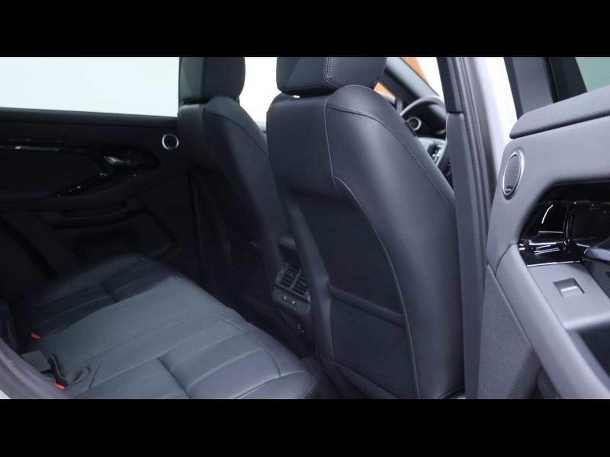 Land-Rover Range Rover Evoque D200 Dynamic SE AWD Auto (2024) - Photo 13