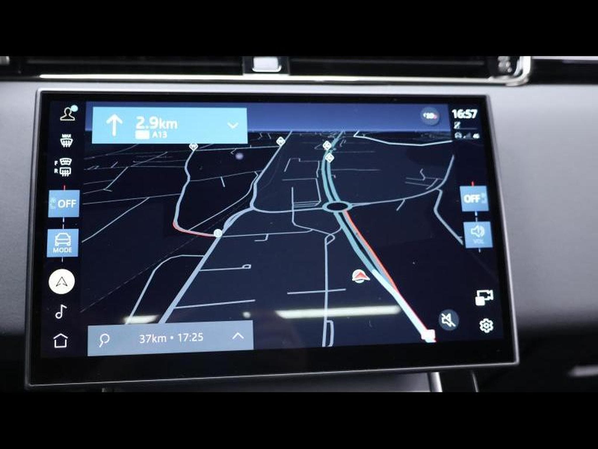 Land-Rover Range Rover Evoque D200 Dynamic SE AWD Auto (2024) - Photo 21