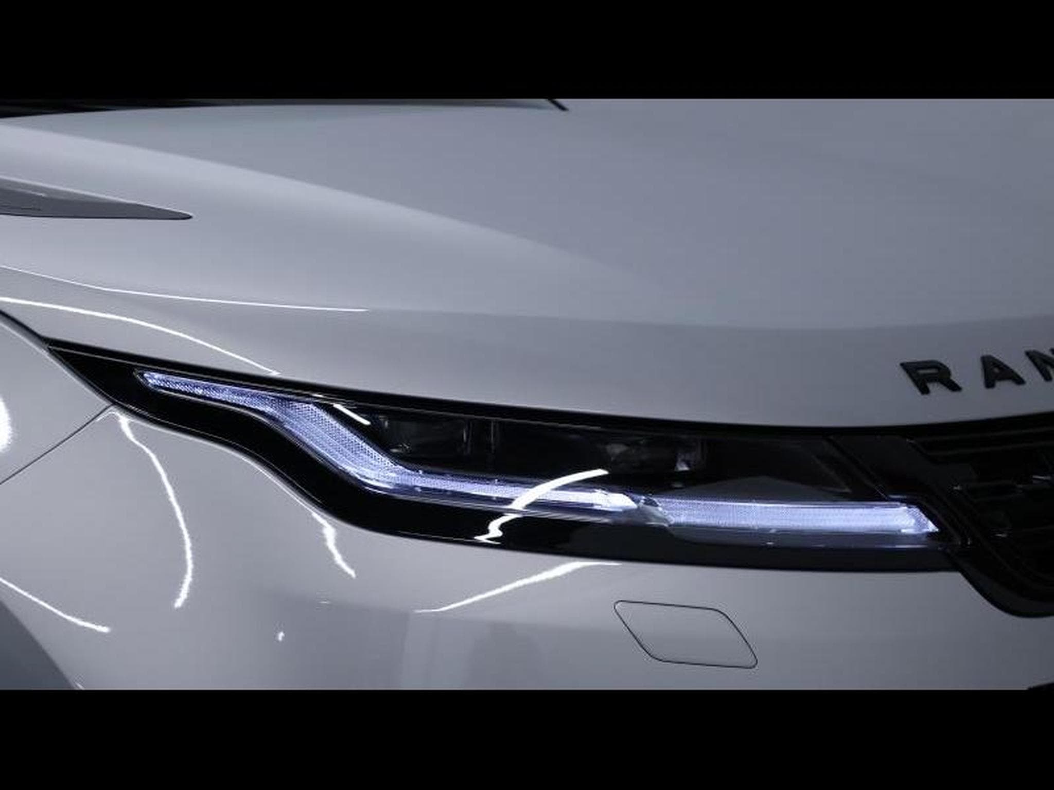 Land-Rover Range Rover Evoque D200 Dynamic SE AWD Auto (2024) - Photo 8