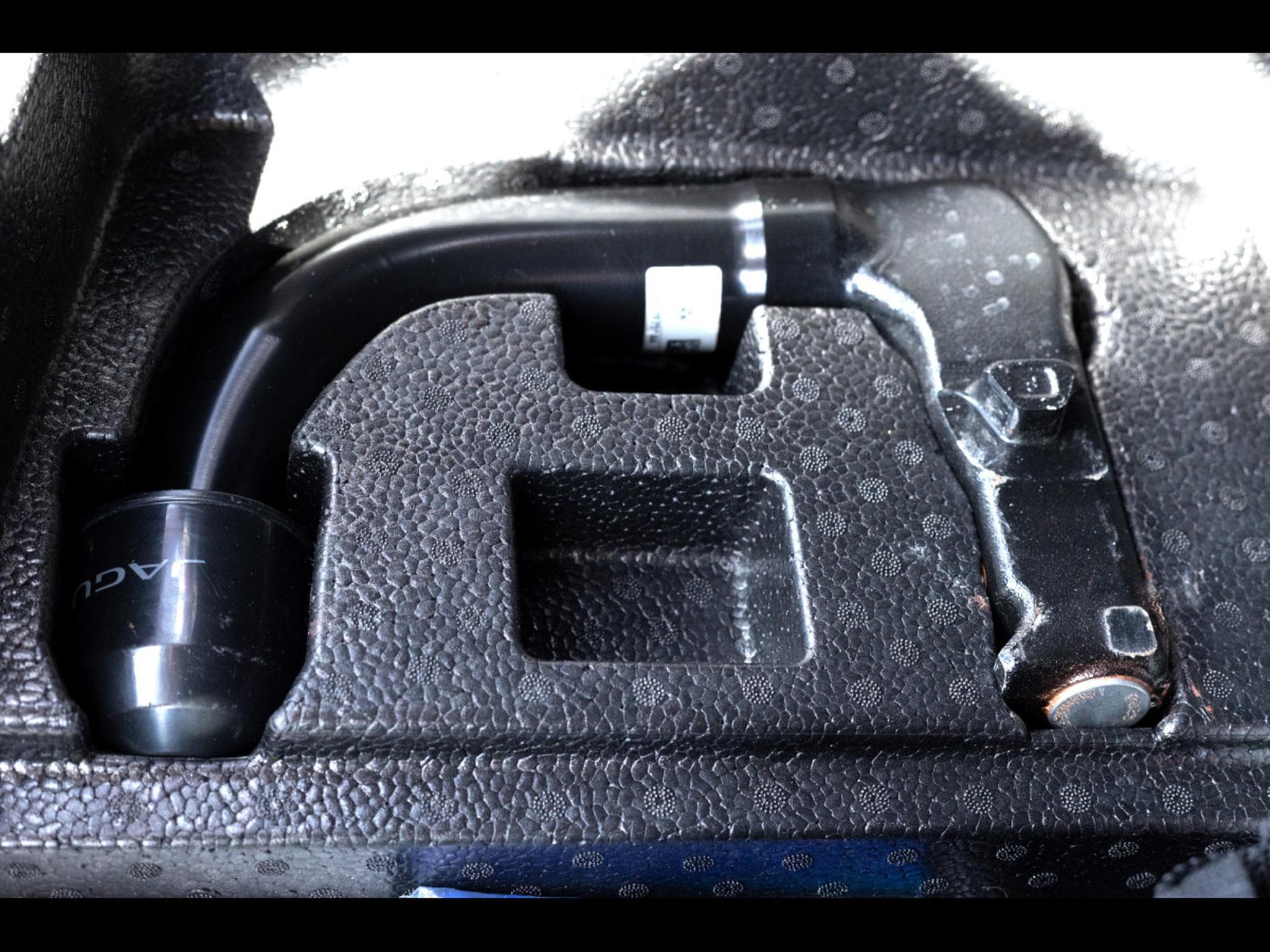 Jaguar F-Pace 5.0 SUPERCHARGED P550 SVR AWD – EIGER GREY METALLIC – WARRAN (2024) - Photo 15