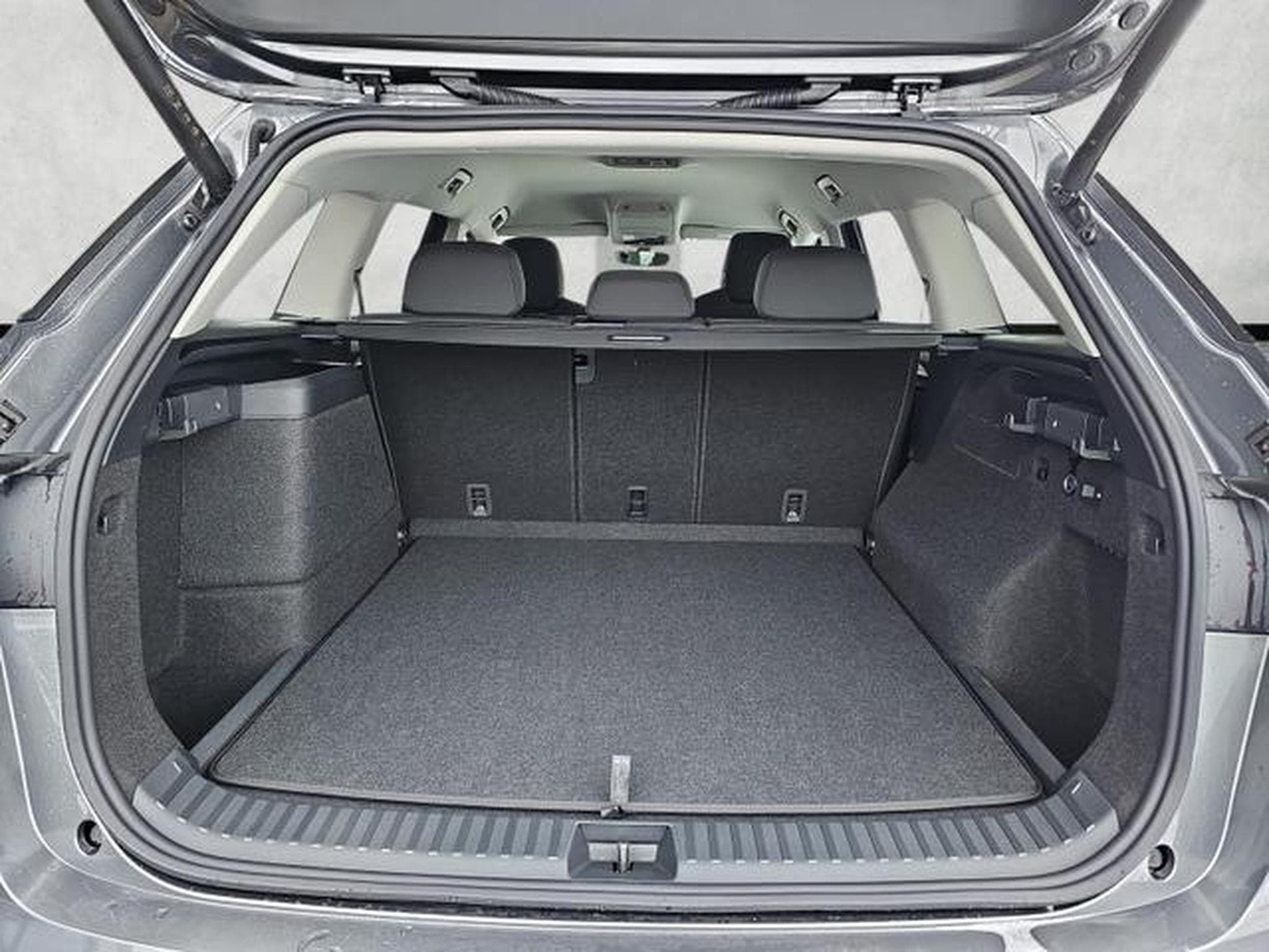 Skoda Kodiaq 1.5 TSI iV 150 kW Selection (2026) - Photo 13