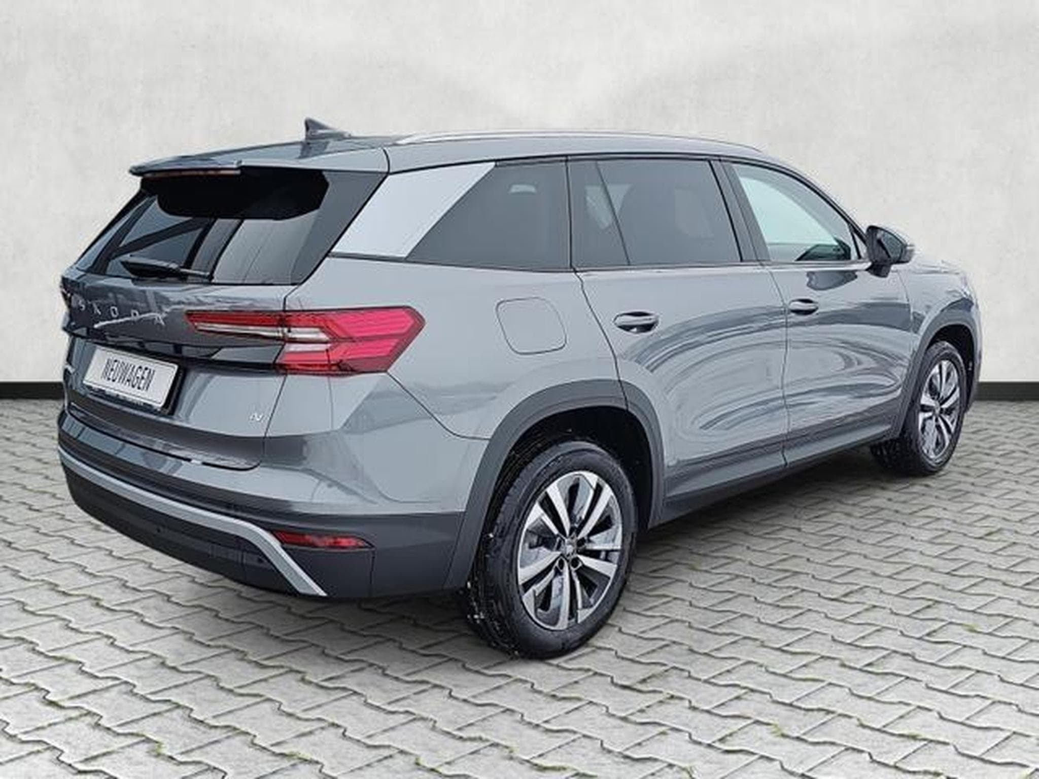 Skoda Kodiaq 1.5 TSI iV 150 kW Selection (2026) - Photo 7