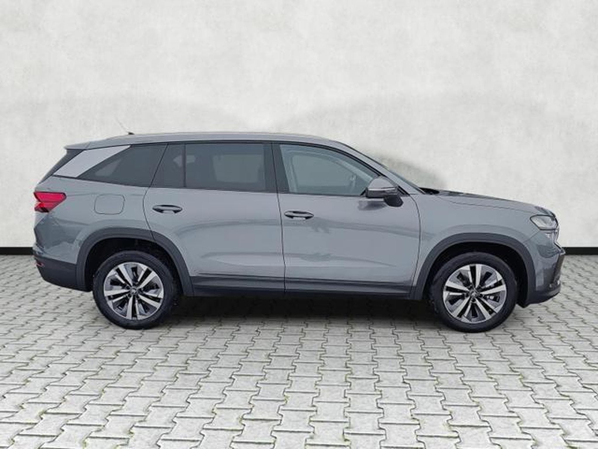 Skoda Kodiaq 1.5 TSI iV 150 kW Selection (2026) - Photo 8