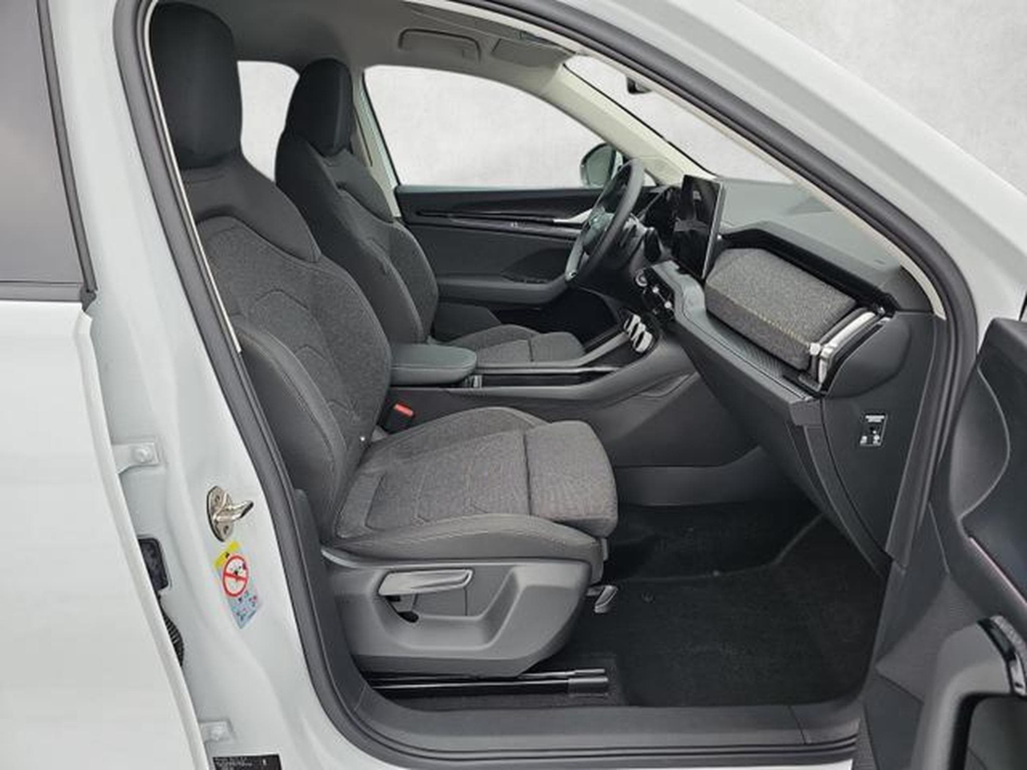 Skoda Kodiaq 1.5 TSI iV 150 kW Selection (2026) - Photo 10