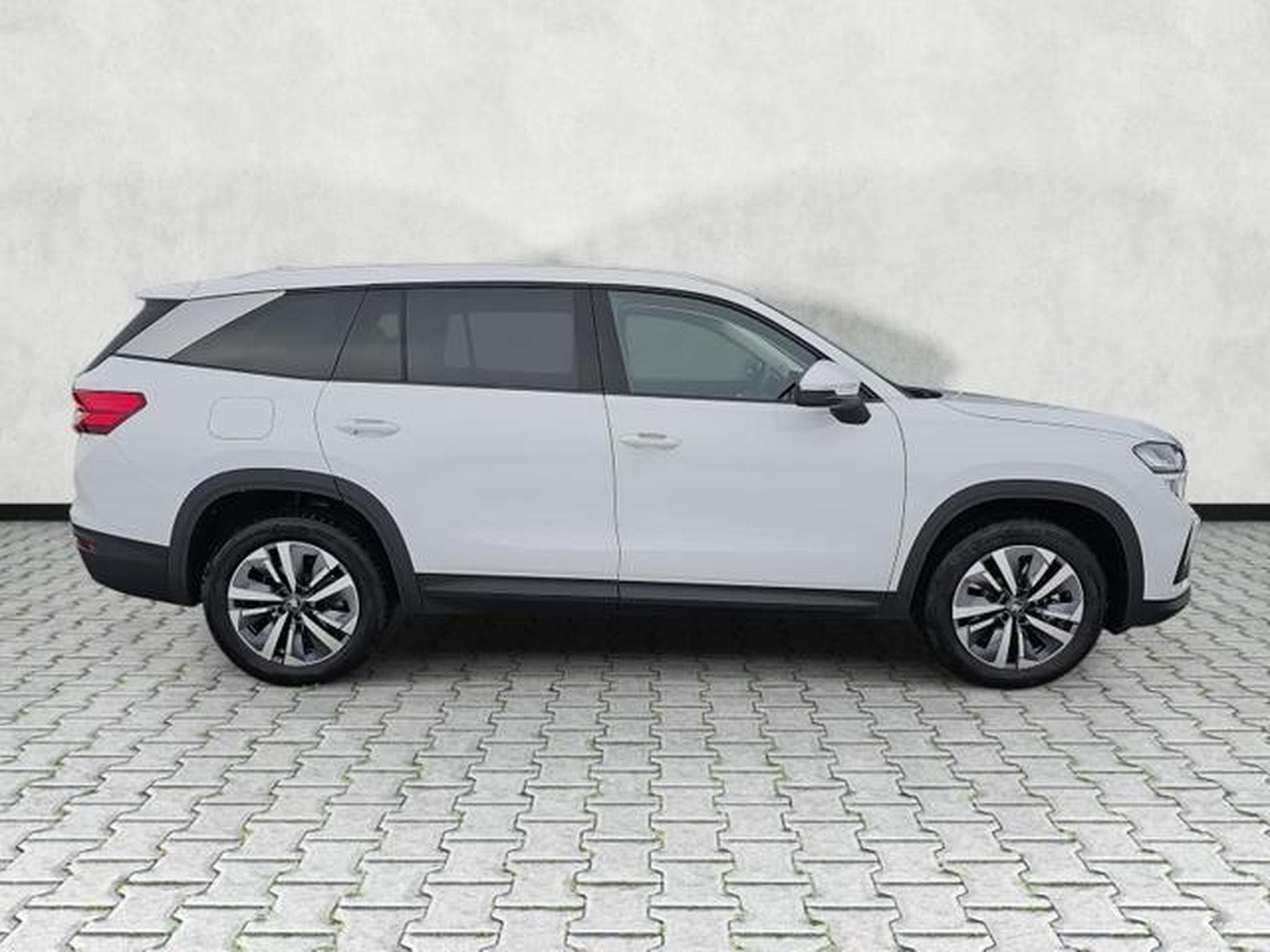Skoda Kodiaq 1.5 TSI iV 150 kW Selection (2026) - Photo 8