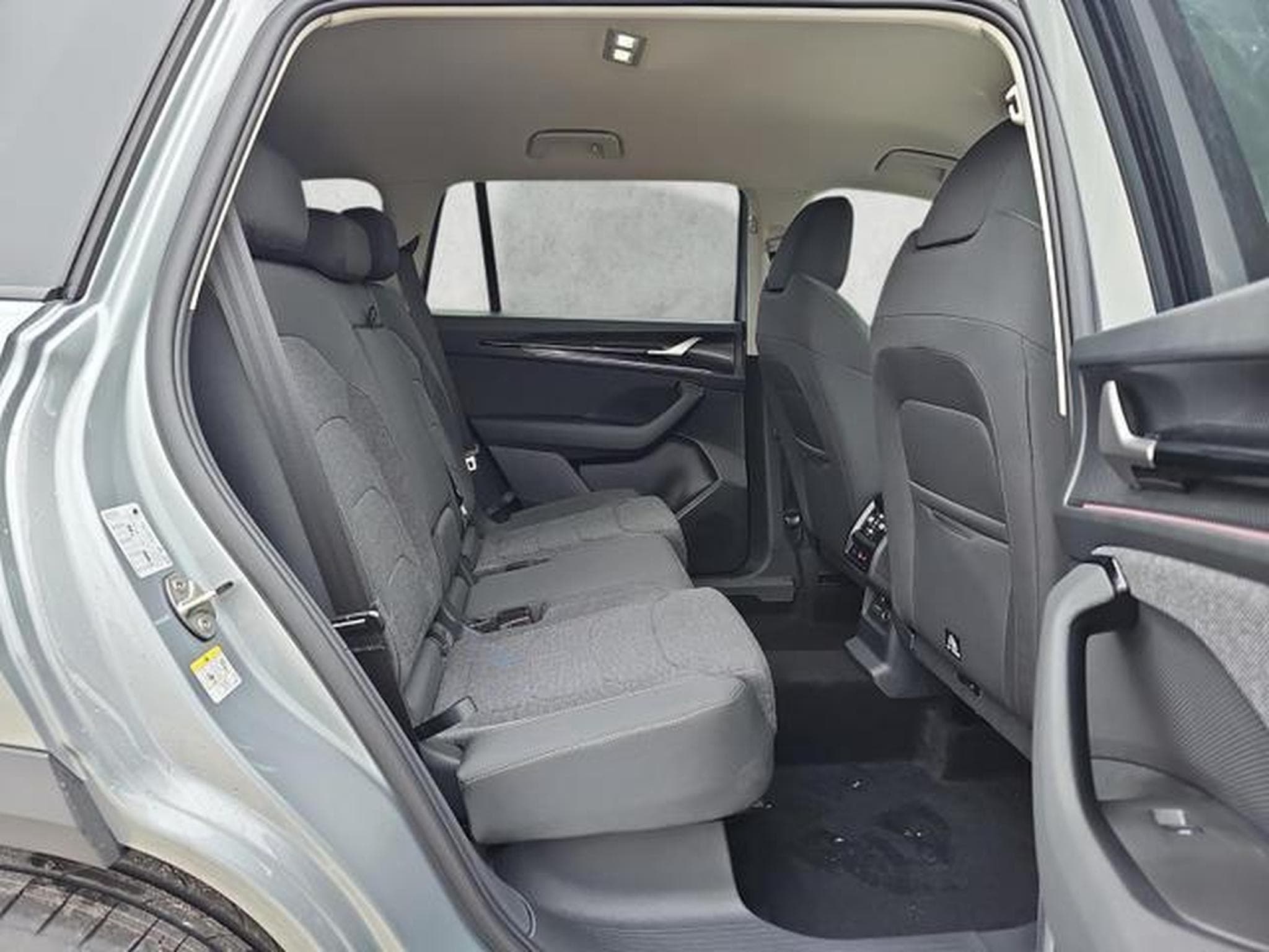 Skoda Kodiaq 1.5 TSI iV 150 kW Selection (2026) - Photo 13