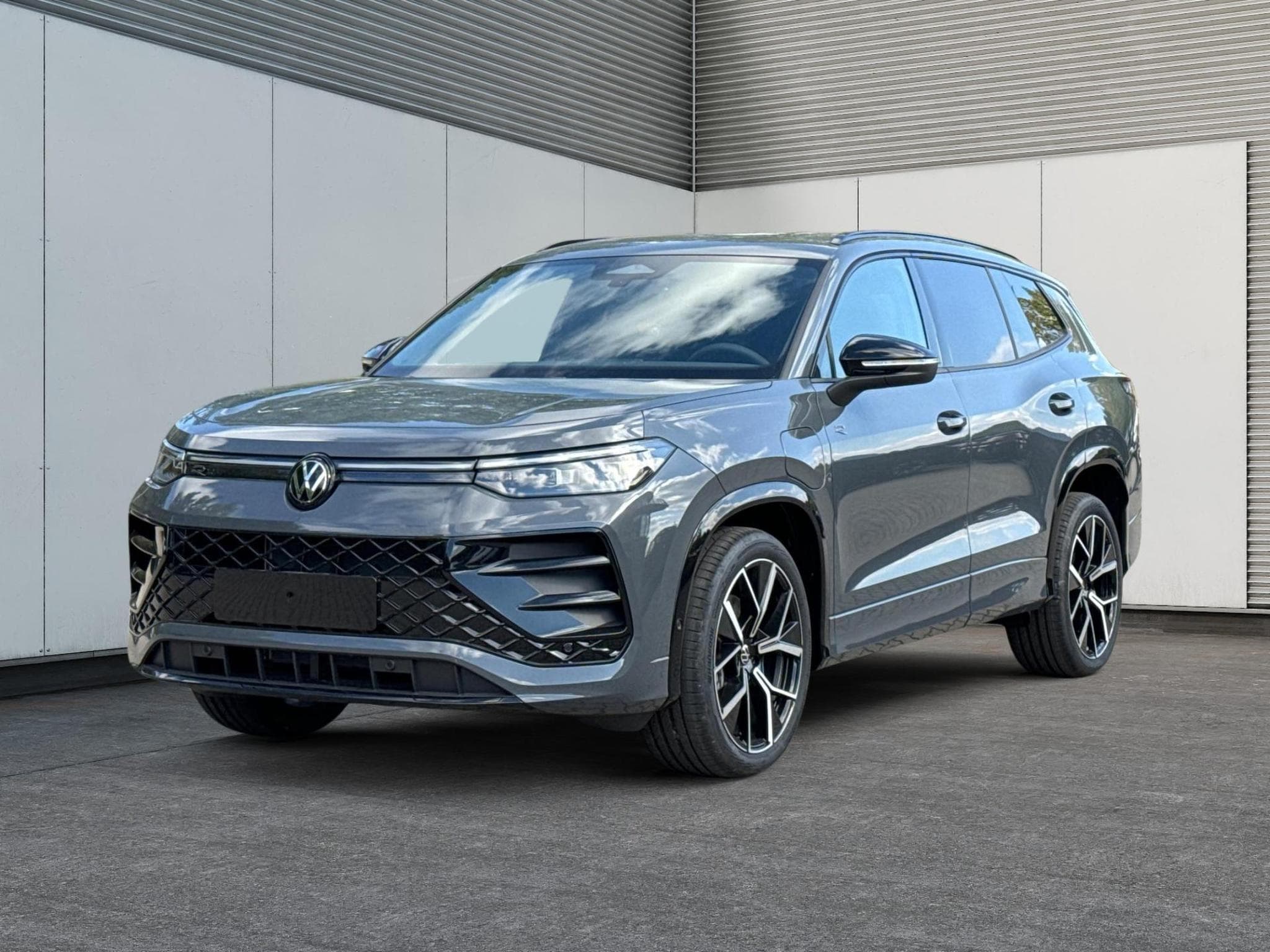 VW Tayron R-Line Edition Plus (2026) - Photo 1