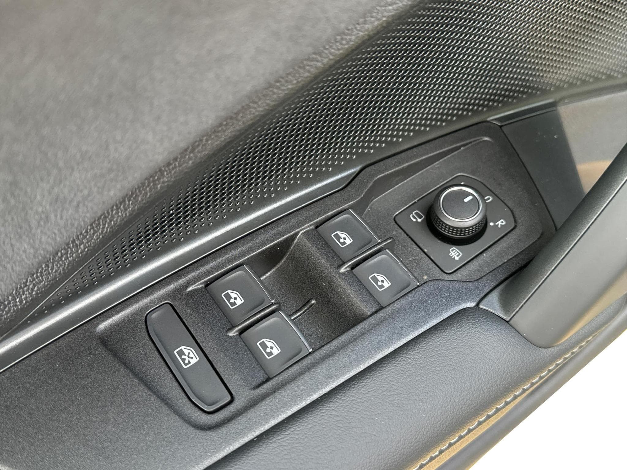 VW Tayron R-Line Edition Plus (2026) - Photo 19