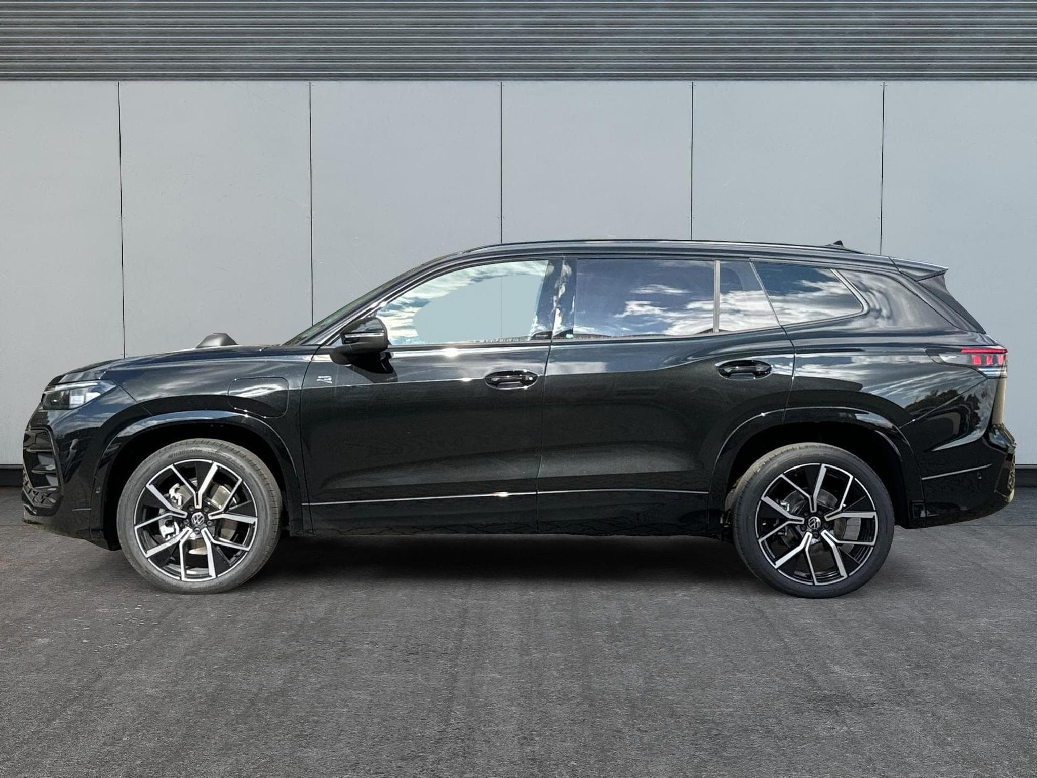 VW Tayron R-Line Edition Plus (2026) - Photo 2