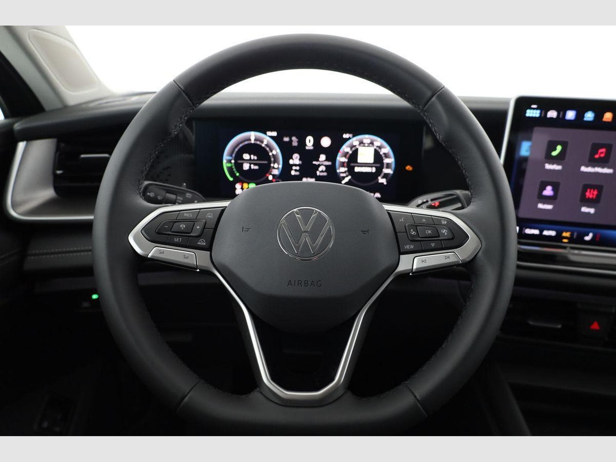 VW Tayron 1.5 TSI eHybrid 150 kW Life (2025) - Photo 5