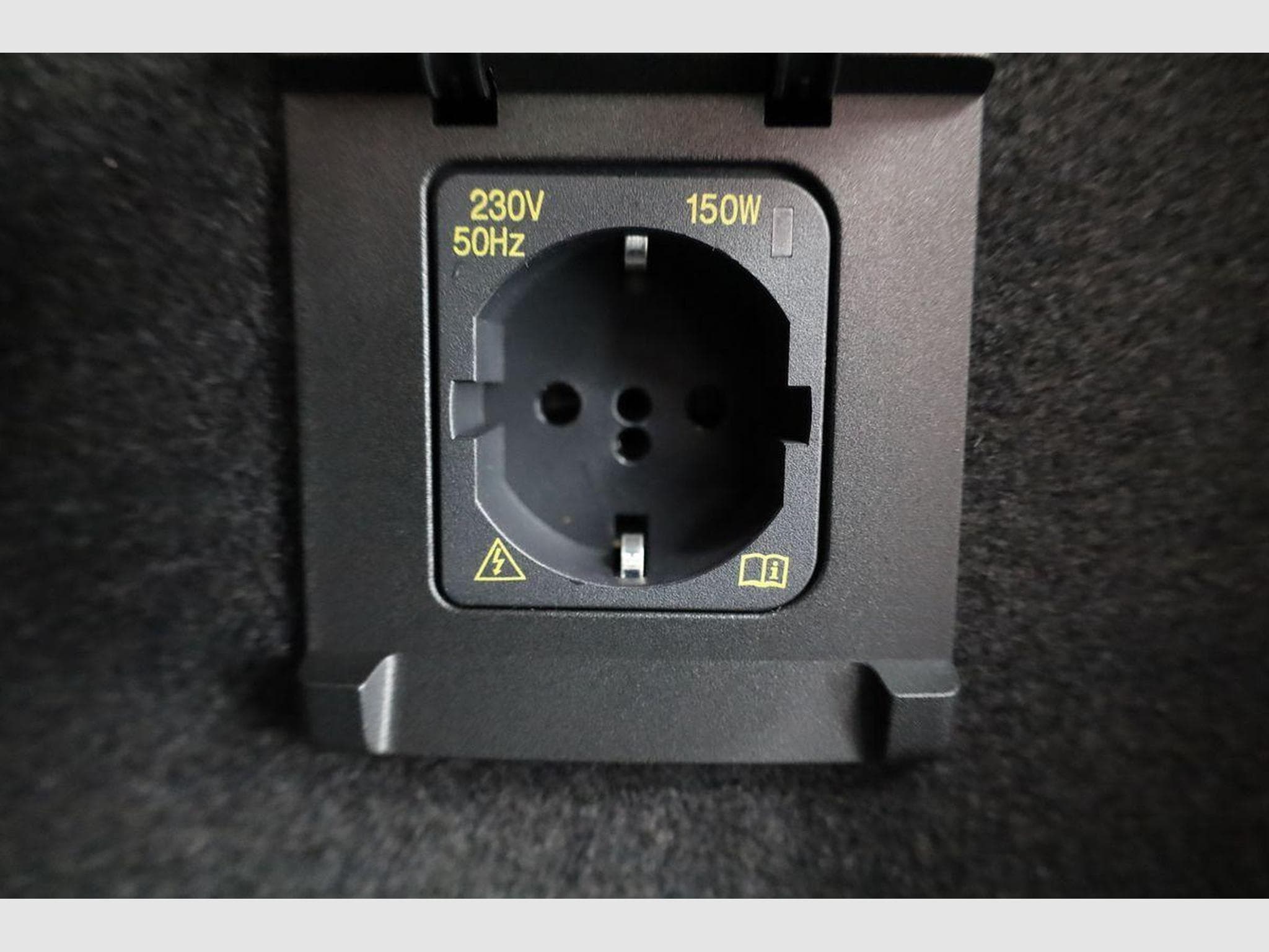 VW Tayron 1.5 TSI eHybrid 150 kW Life (2025) - Photo 13