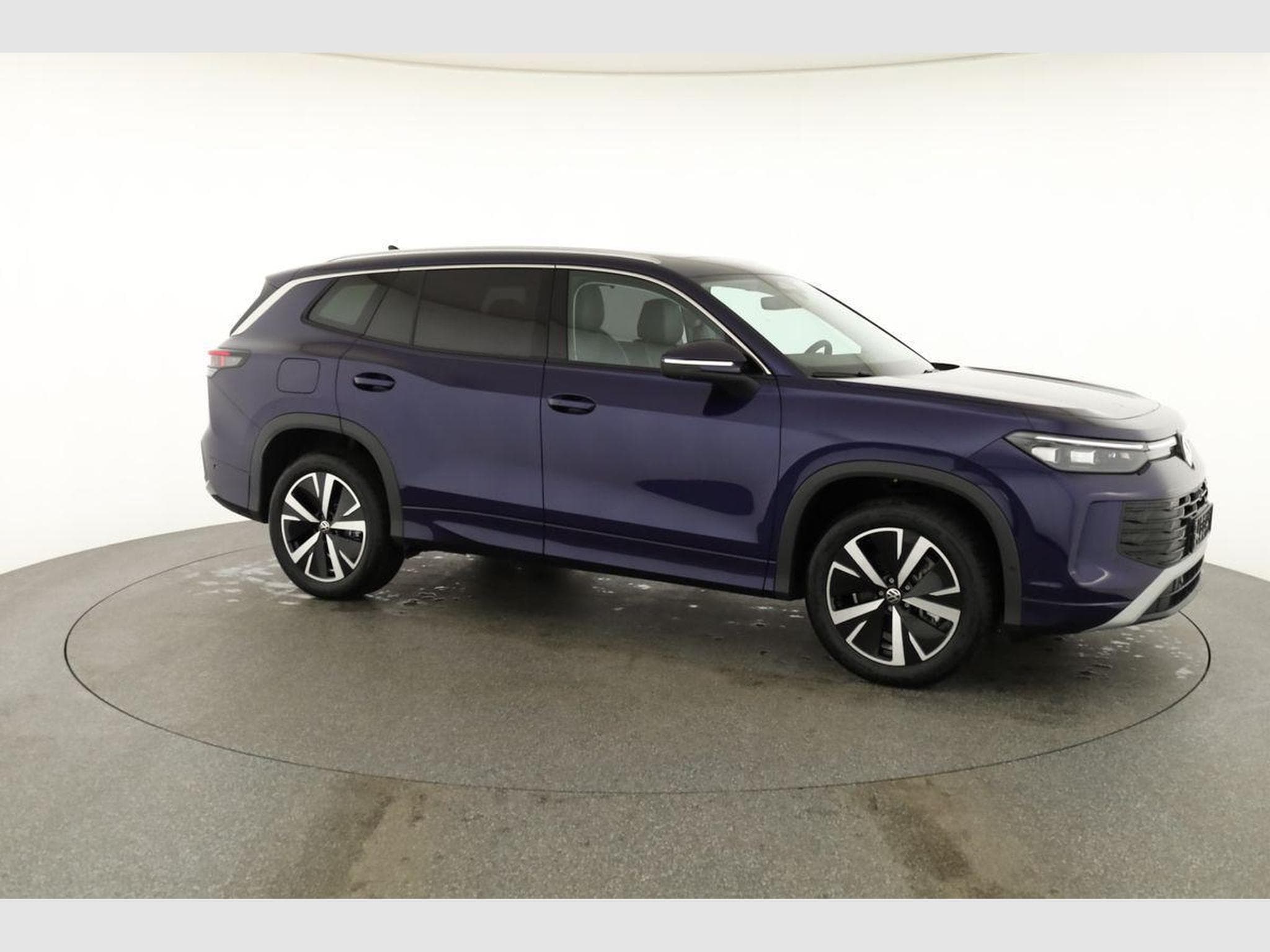 VW Tayron 1.5 TSI eHybrid 150 kW Life (2025) - Photo 24