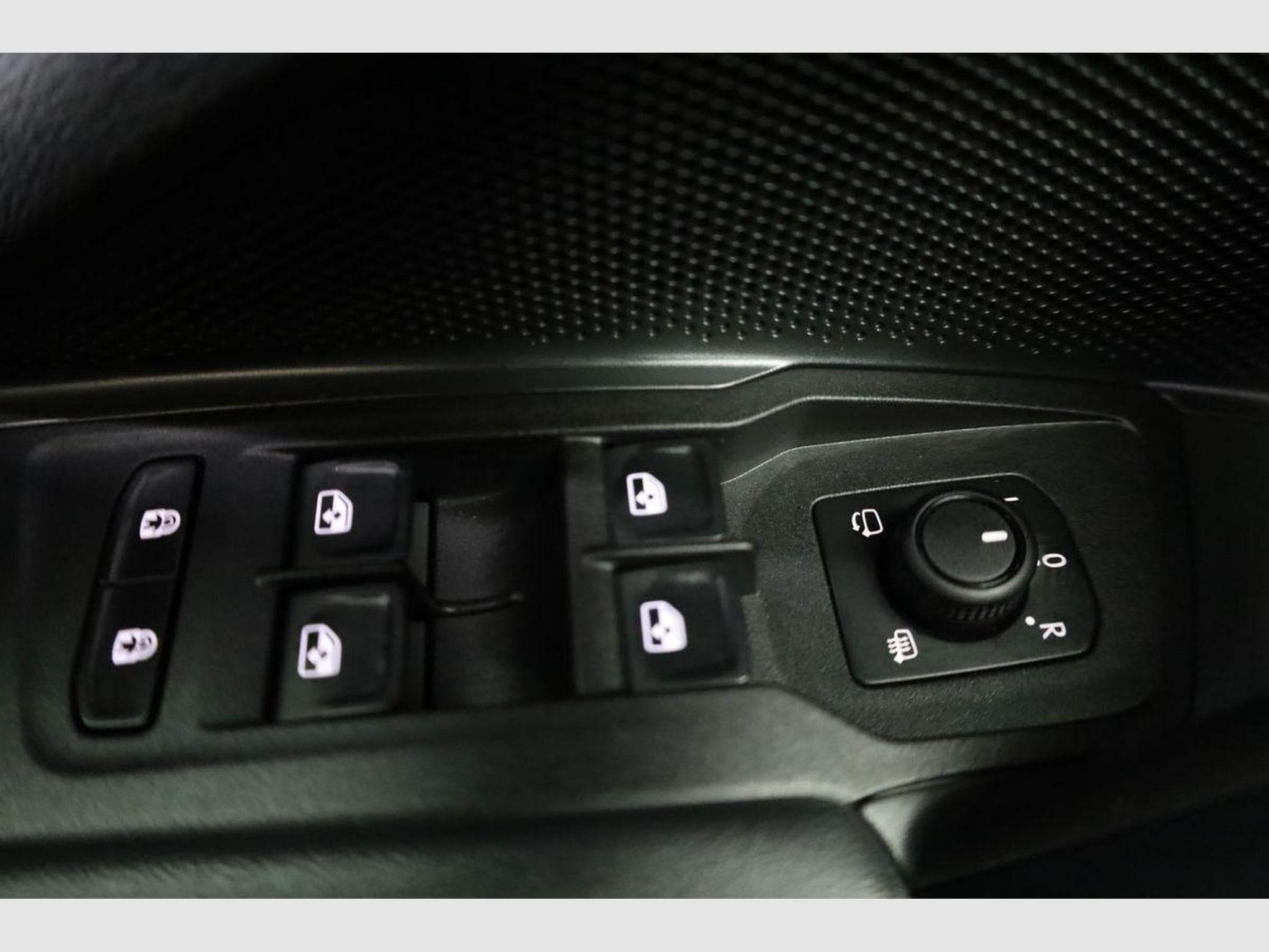 VW Tayron 1.5 TSI eHybrid 150 kW Life (2025) - Photo 7