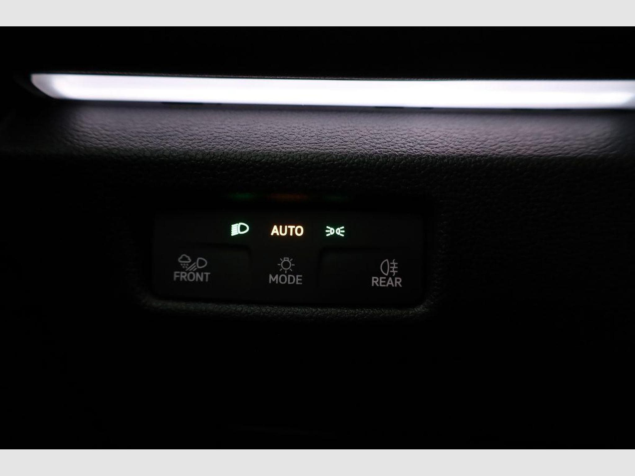 VW Tayron 1.5 TSI eHybrid 150 kW Life (2025) - Photo 8