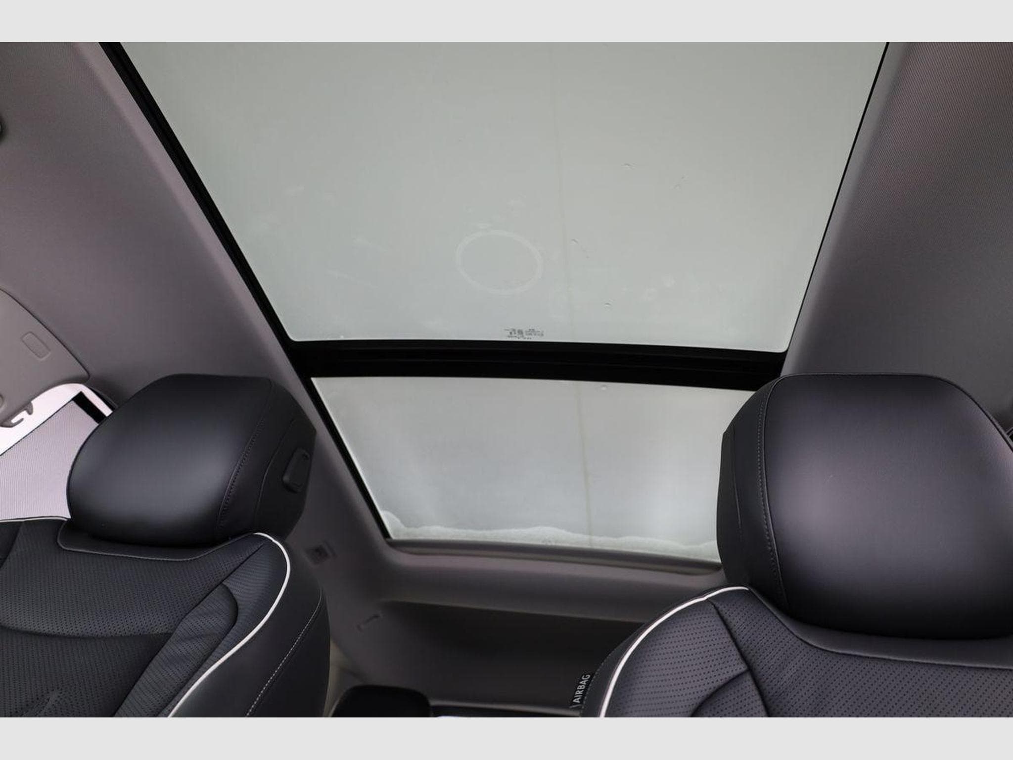 VW Tayron 1.5 TSI eHybrid 150 kW Life (2025) - Photo 10