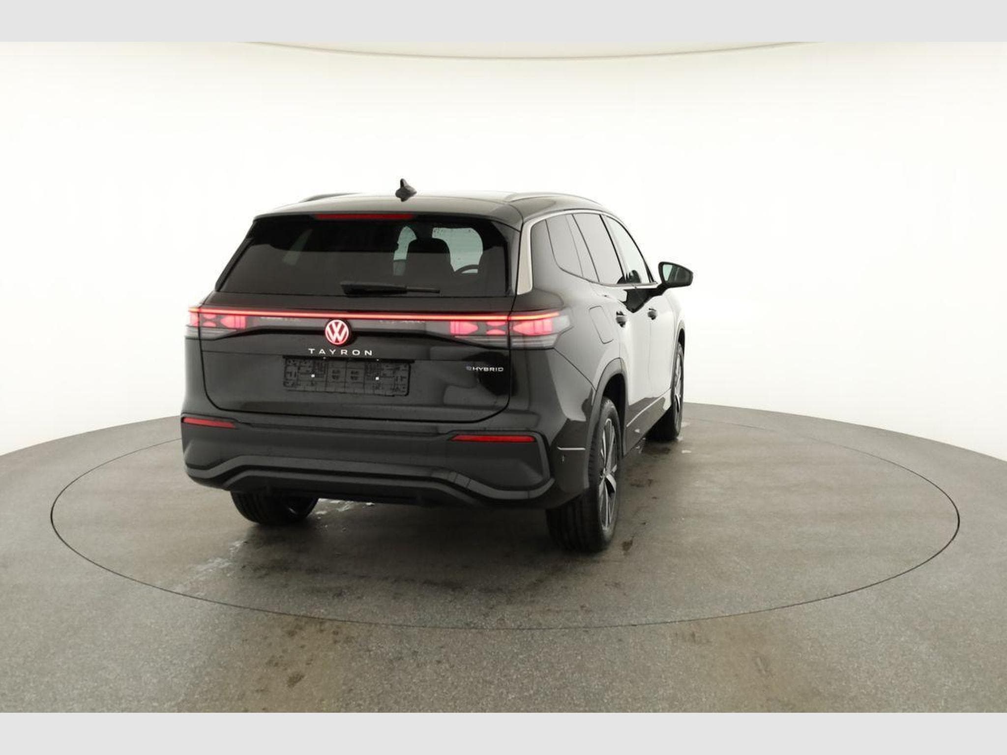 VW Tayron 1.5 TSI eHybrid 150 kW Life (2025) - Photo 18