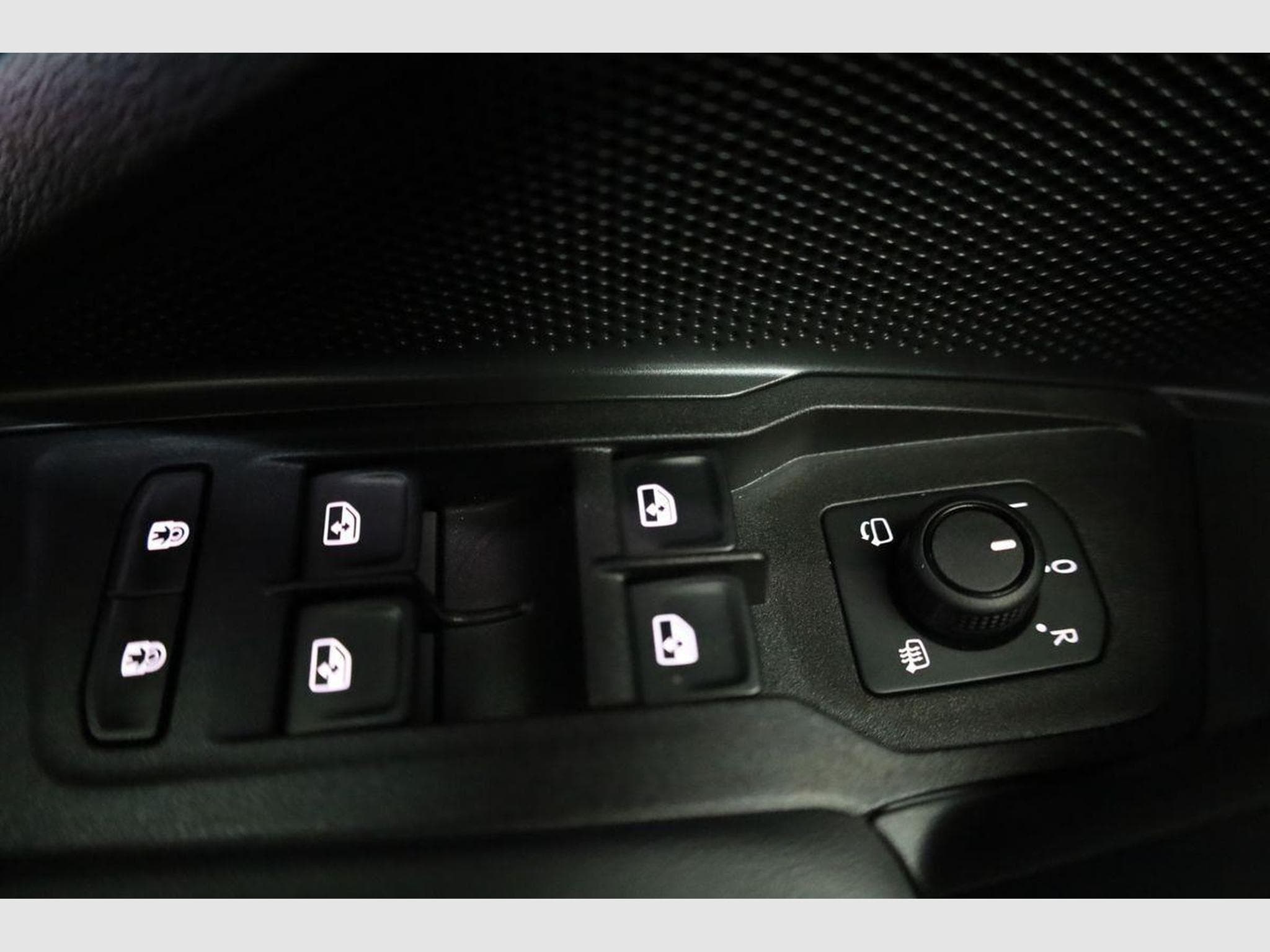 VW Tayron 1.5 TSI eHybrid 150 kW Life (2025) - Photo 7