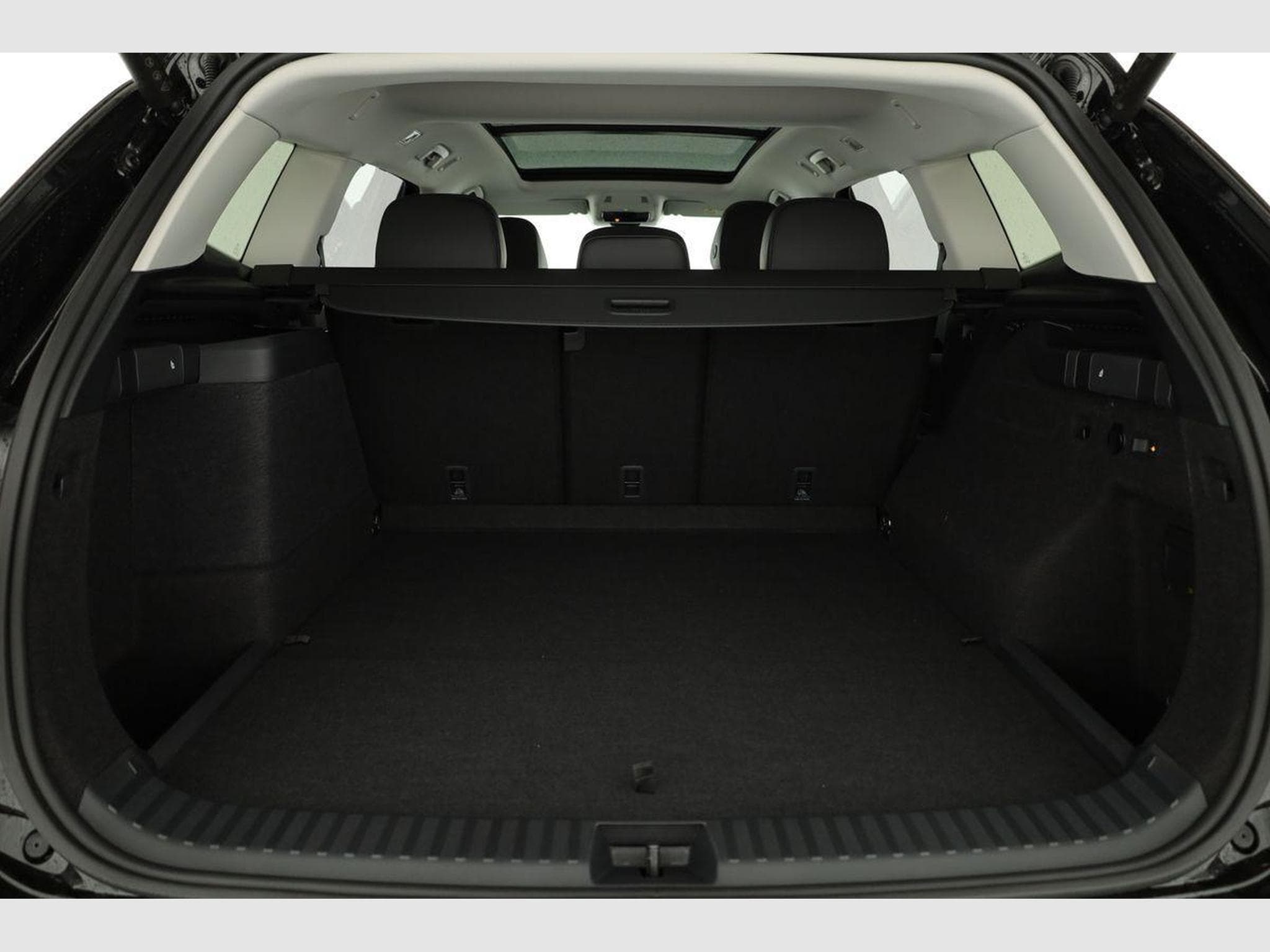 VW Tayron 1.5 TSI eHybrid 150 kW Life (2025) - Photo 12