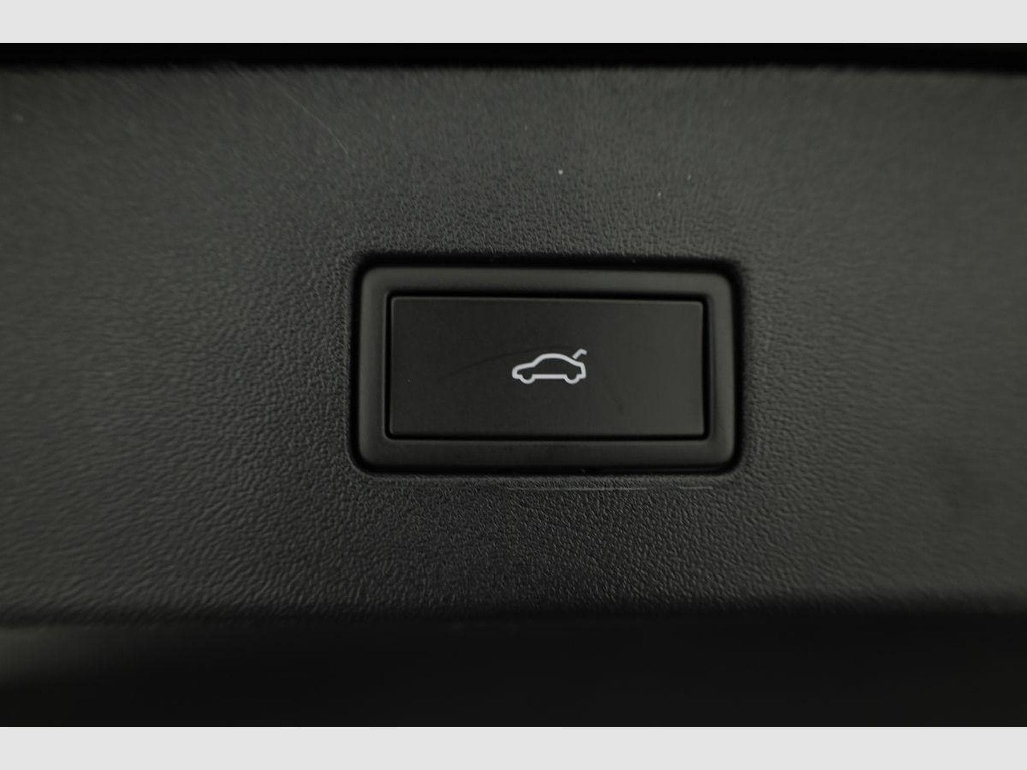 VW Tayron 1.5 TSI eHybrid 150 kW Life (2025) - Photo 13