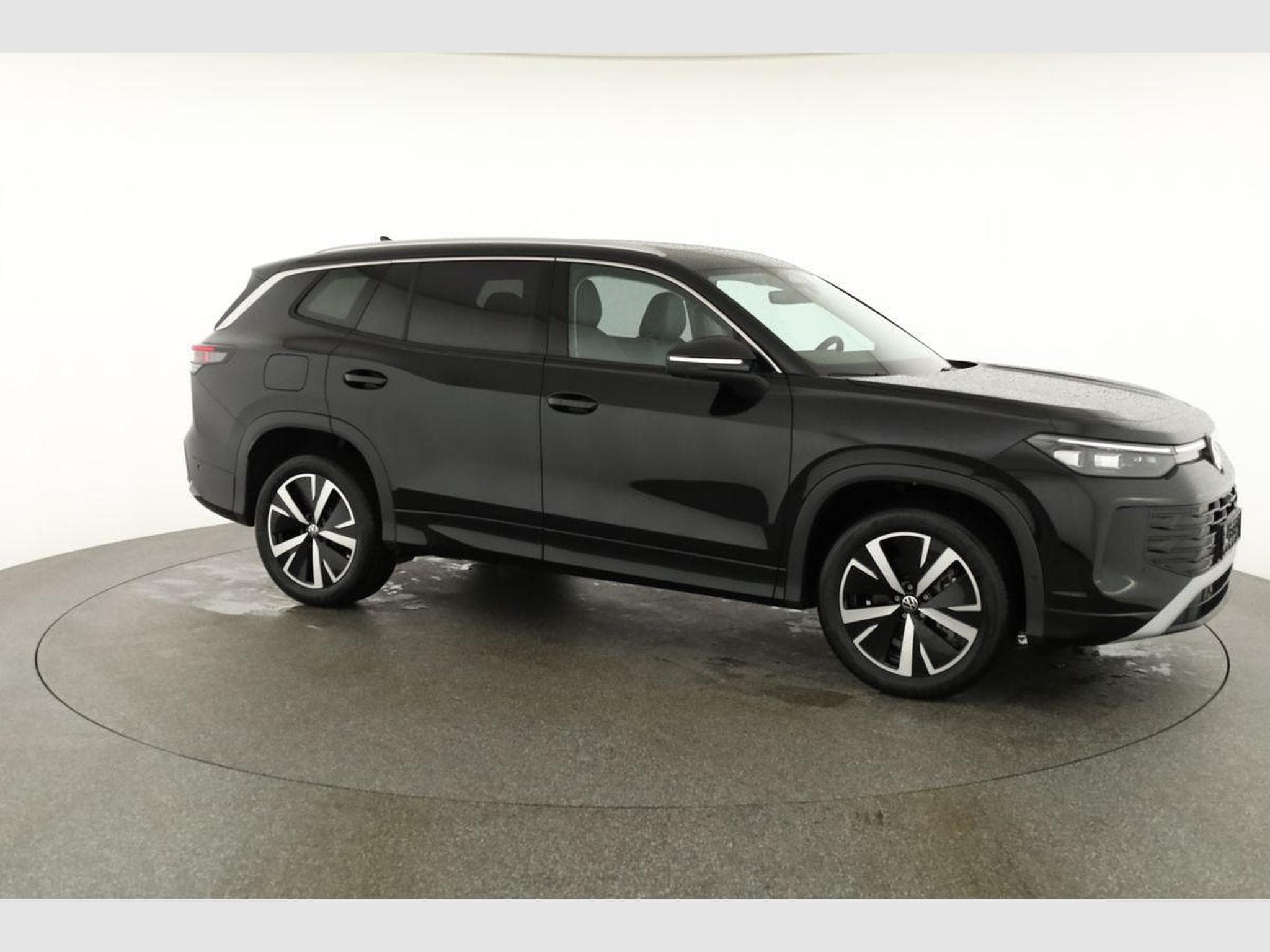 VW Tayron 1.5 TSI eHybrid 150 kW Life (2025) - Photo 25