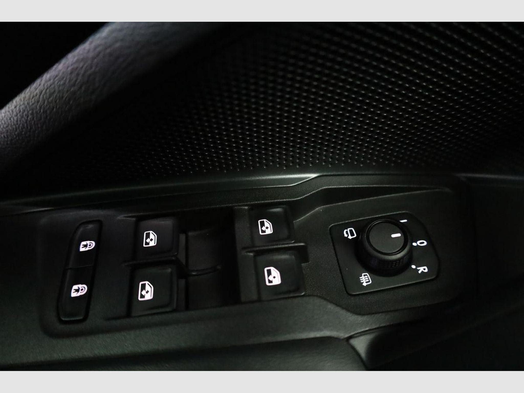 VW Tayron 1.5 TSI eHybrid 150 kW Life (2025) - Photo 7