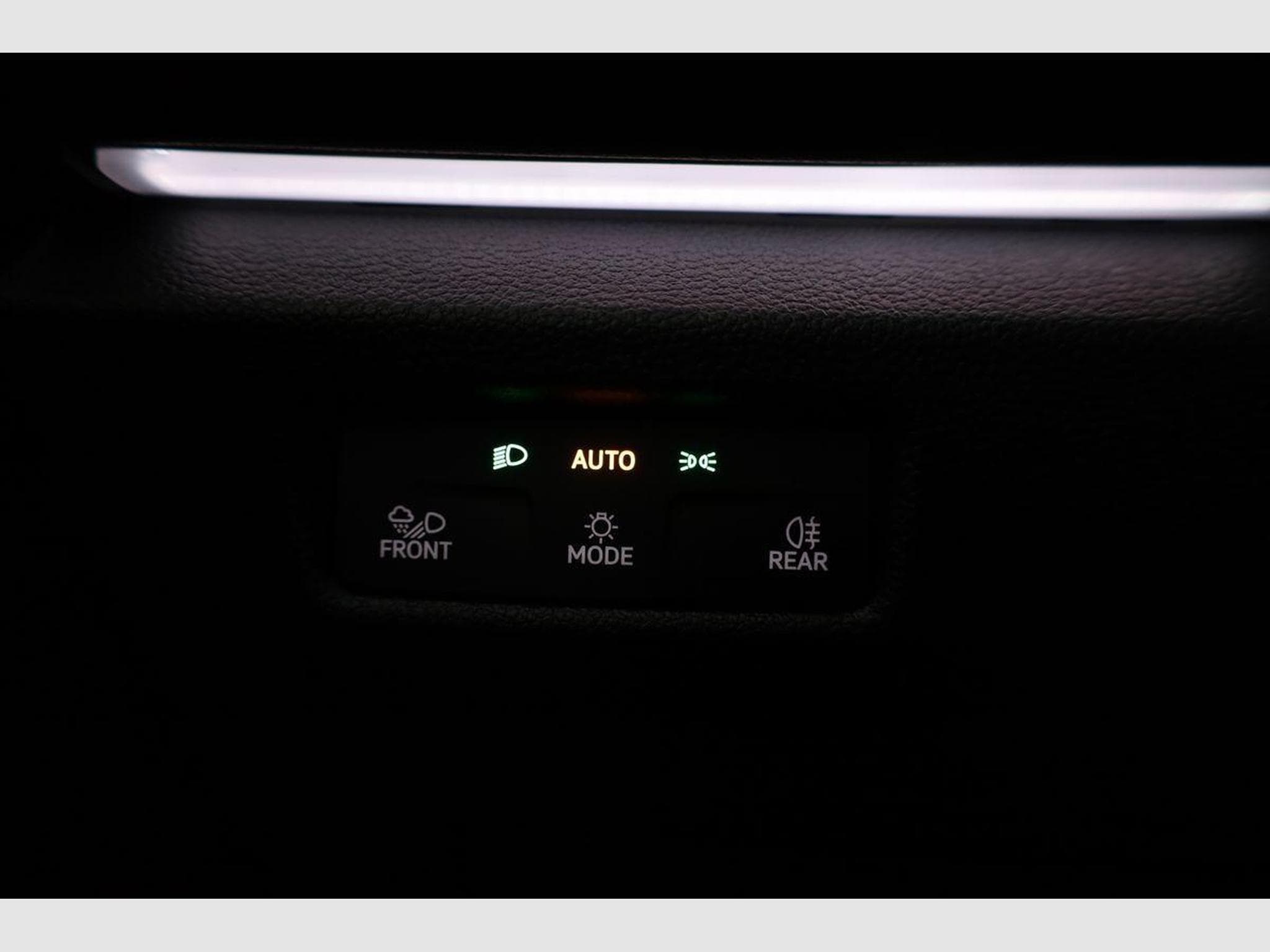 VW Tayron 1.5 TSI eHybrid 150 kW Life (2025) - Photo 8