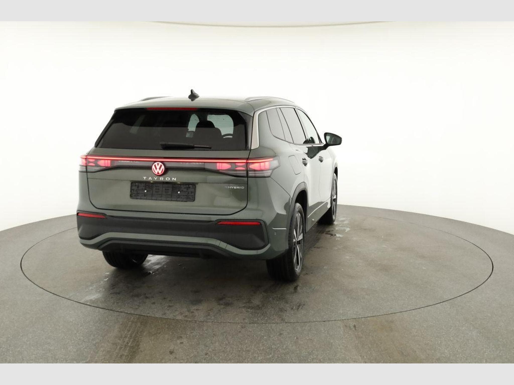 VW Tayron 1.5 TSI eHybrid 150 kW Life (2025) - Photo 17