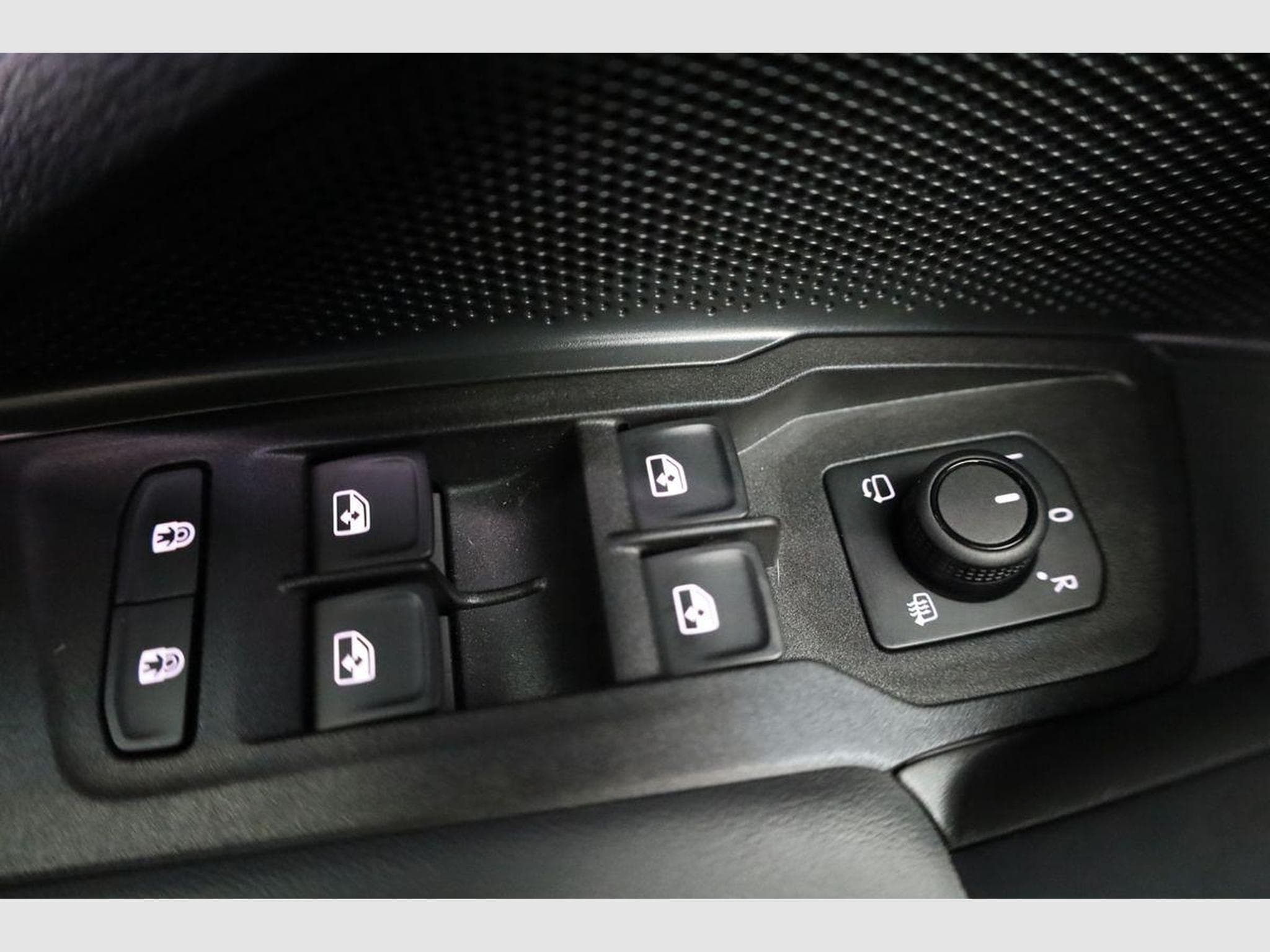 VW Tayron 1.5 TSI eHybrid 150 kW Life (2025) - Photo 7