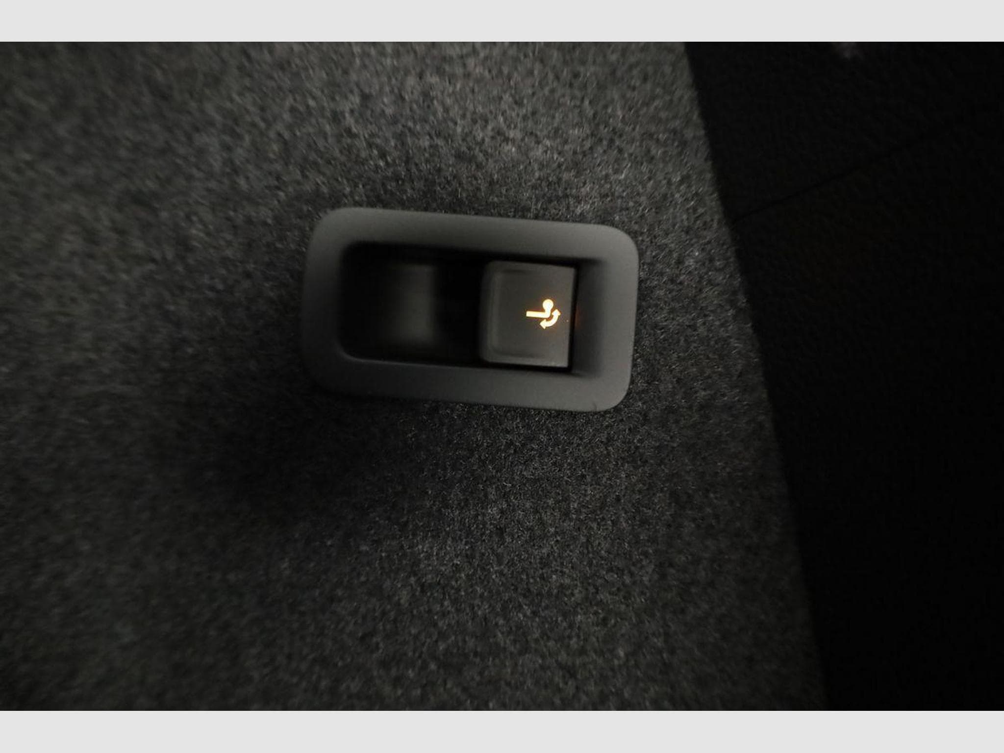 Skoda Karoq Sportline (2026) - Photo 14